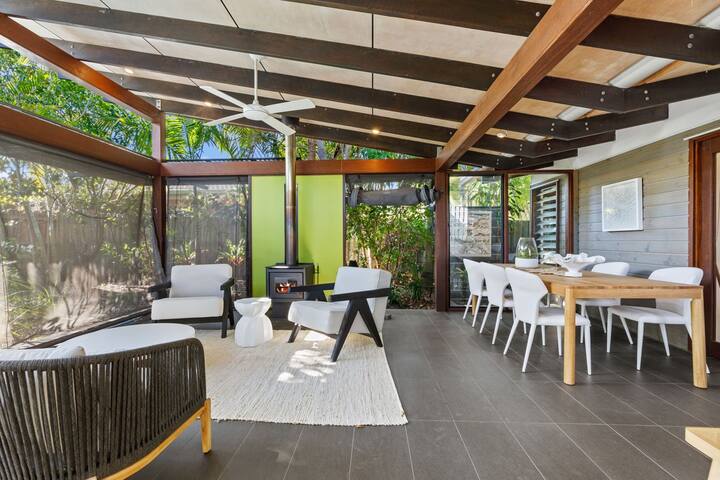 Seagrass -Pacific Tranquil Beautifully Styled Home