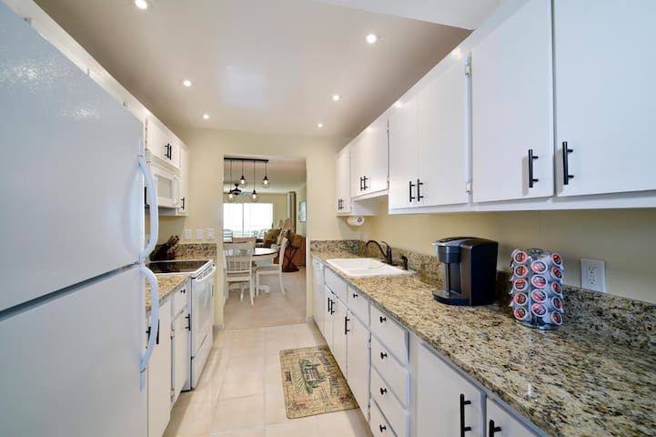 Listing in Bradenton Beach