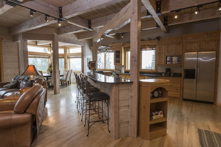Whitefish Mountain managed Airbnb listing 2