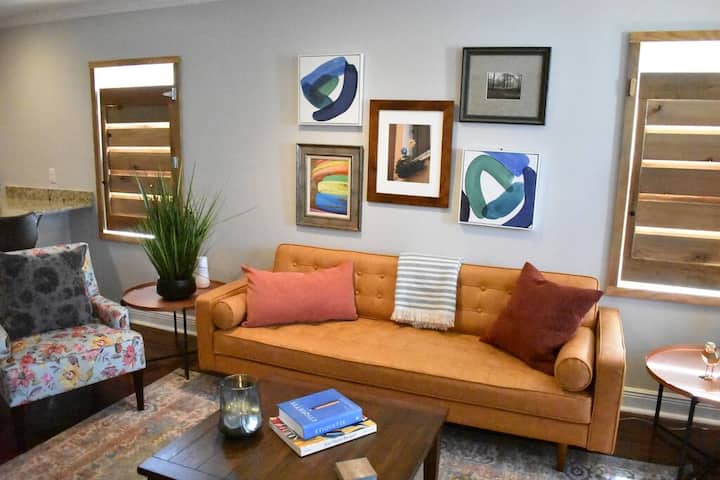 Eclectic West Riverside Apt | 6 Min To Audobon Zoo - Bayou Segnette State Park, Westwego