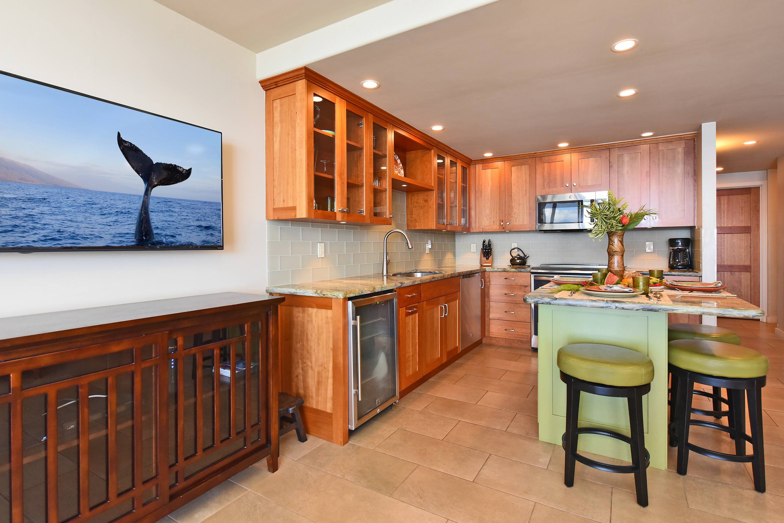 Condo in Lahaina · ★5.0 · 2 bedrooms · 3 beds · 2 baths - Image 4