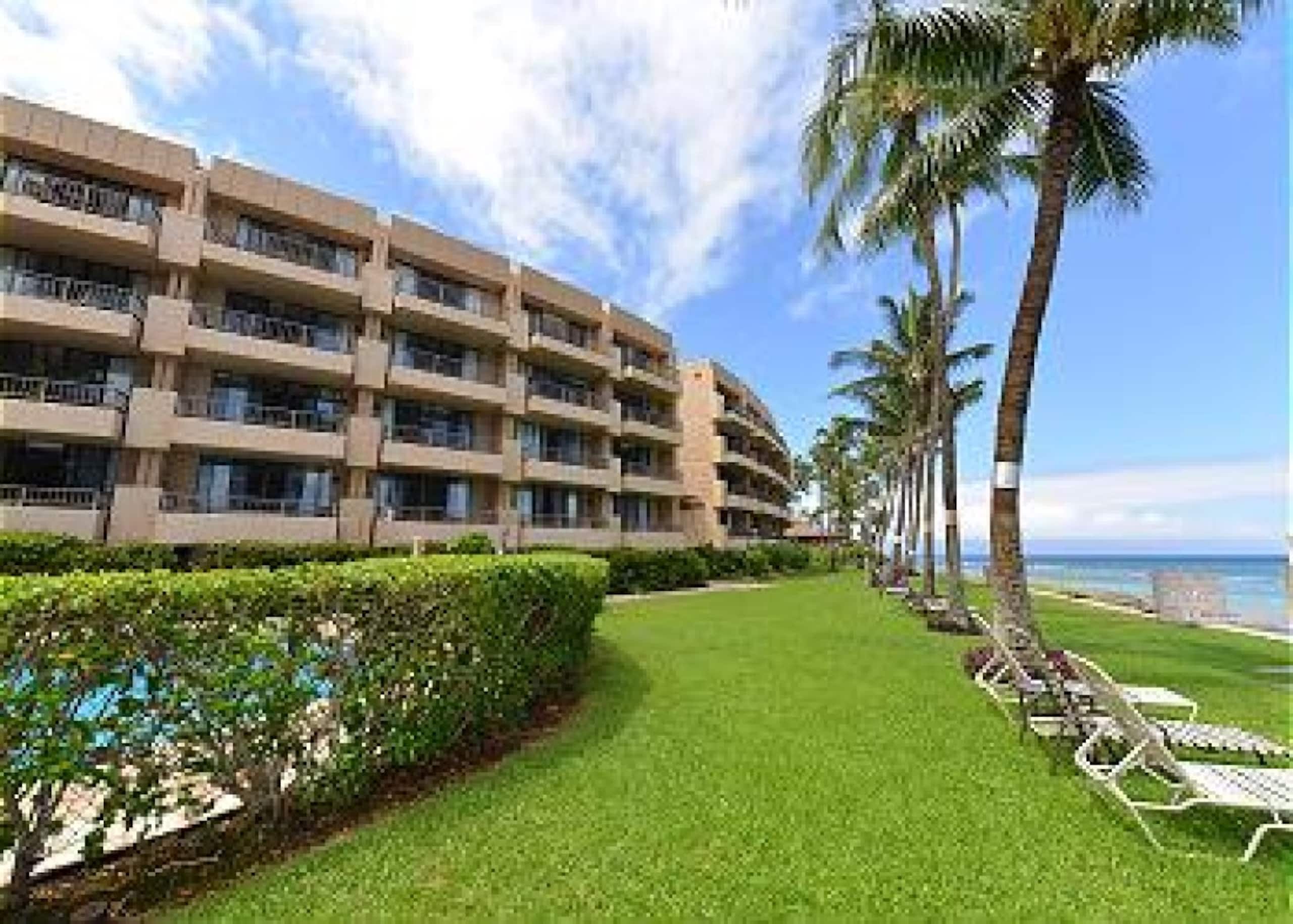 Condo in Lahaina · ★5.0 · 2 bedrooms · 3 beds · 2 baths - Image 25
