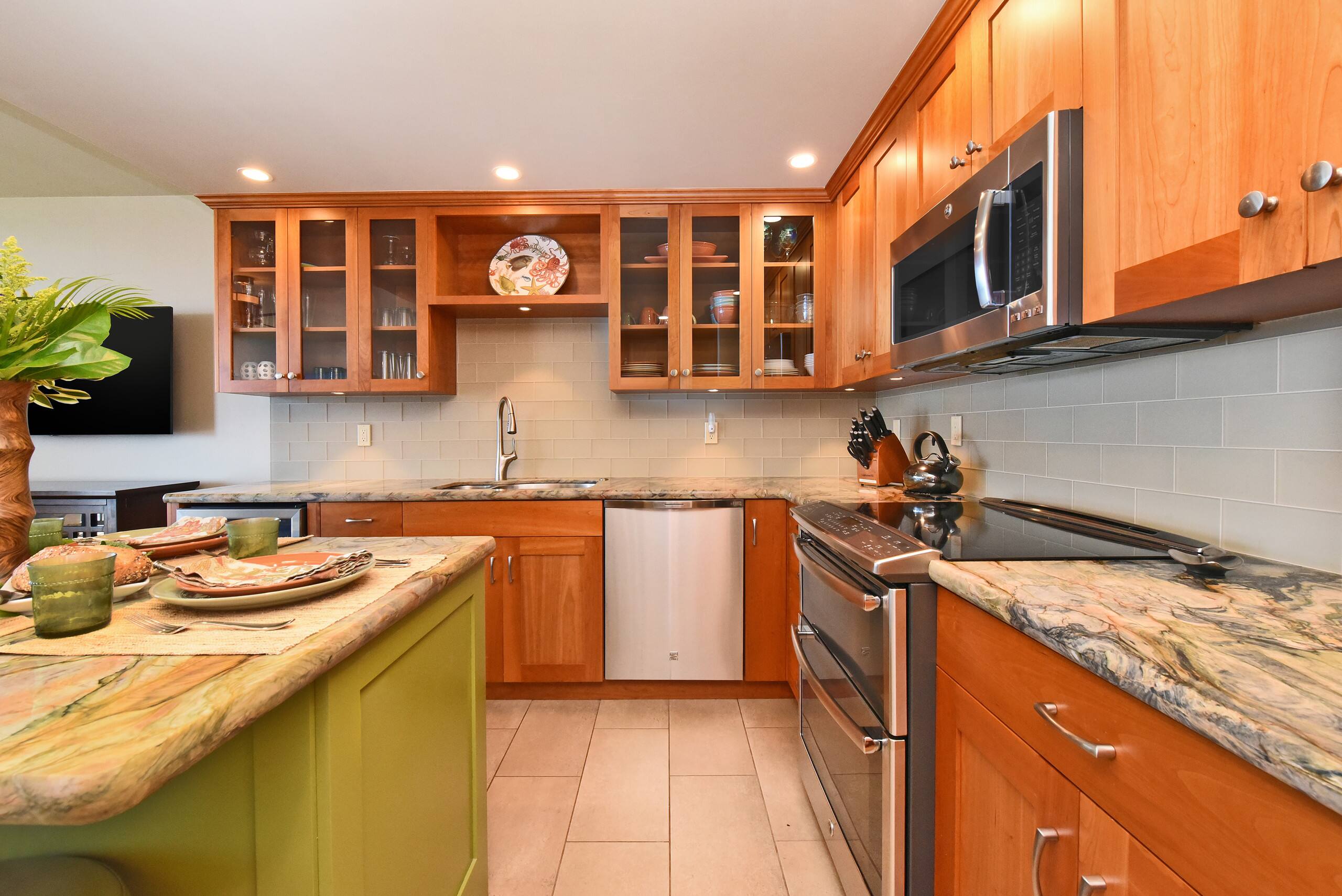 Condo in Lahaina · ★5.0 · 2 bedrooms · 3 beds · 2 baths - Image 5