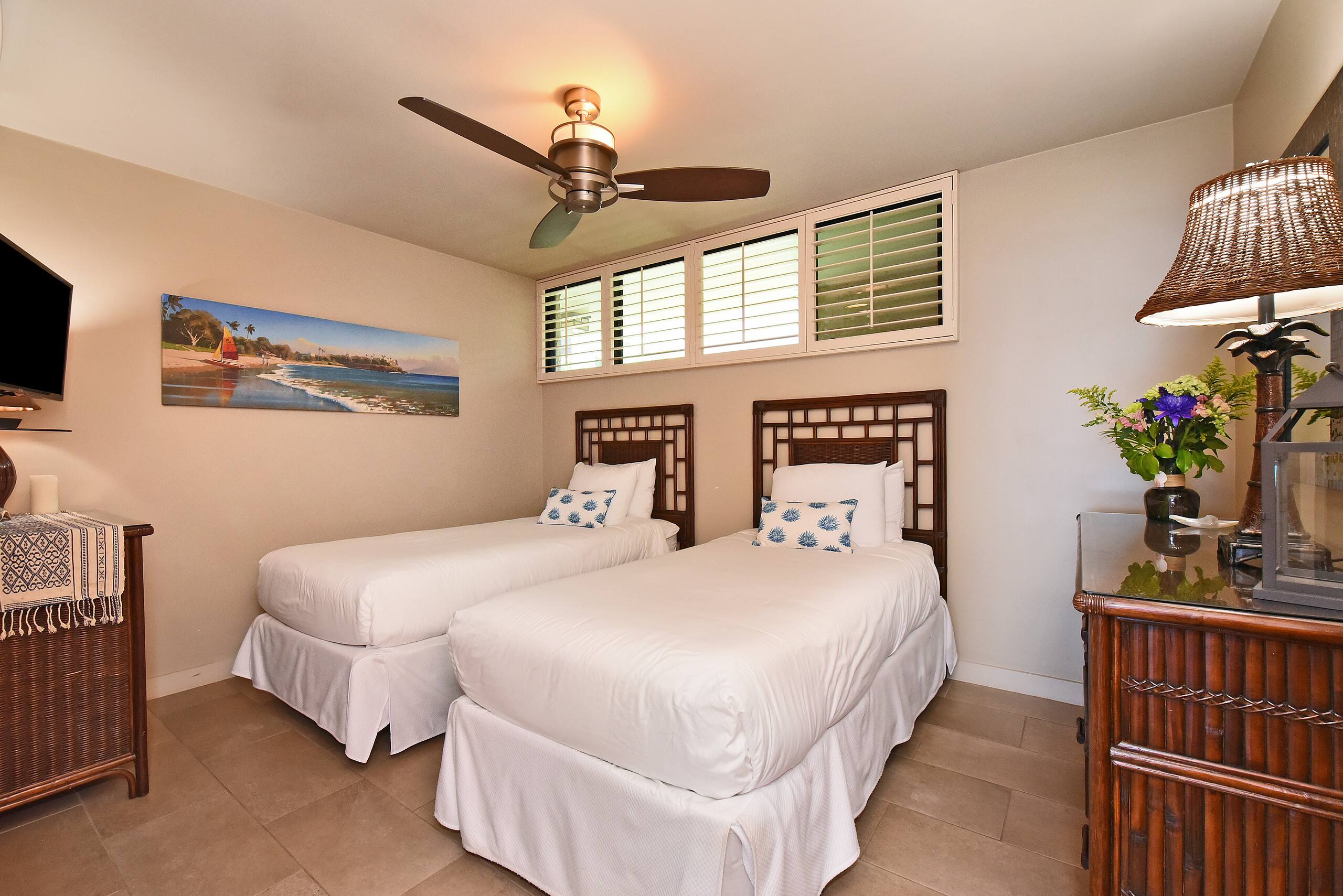 Condo in Lahaina · ★5.0 · 2 bedrooms · 3 beds · 2 baths - Image 13