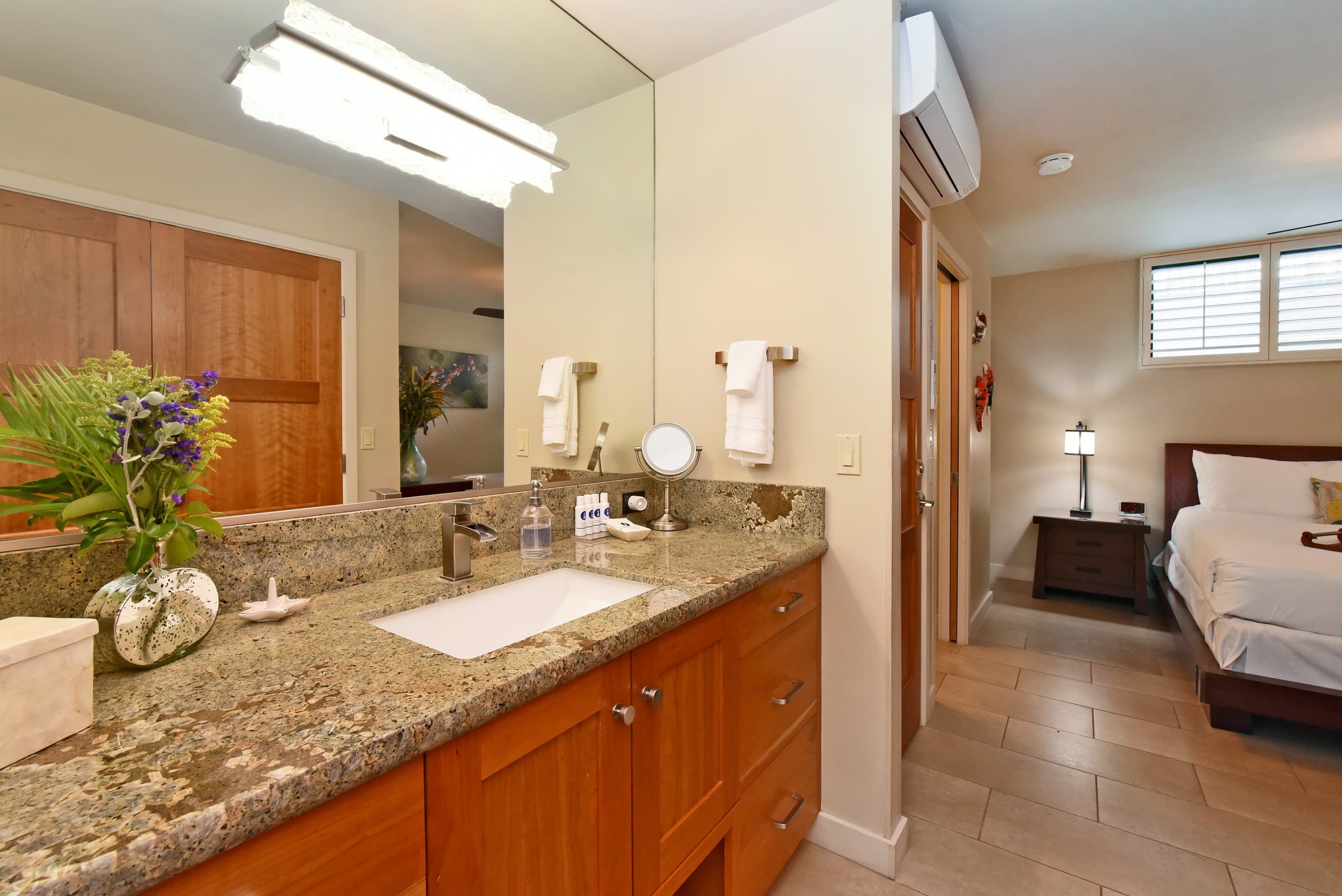 Condo in Lahaina · ★5.0 · 2 bedrooms · 3 beds · 2 baths - Image 17