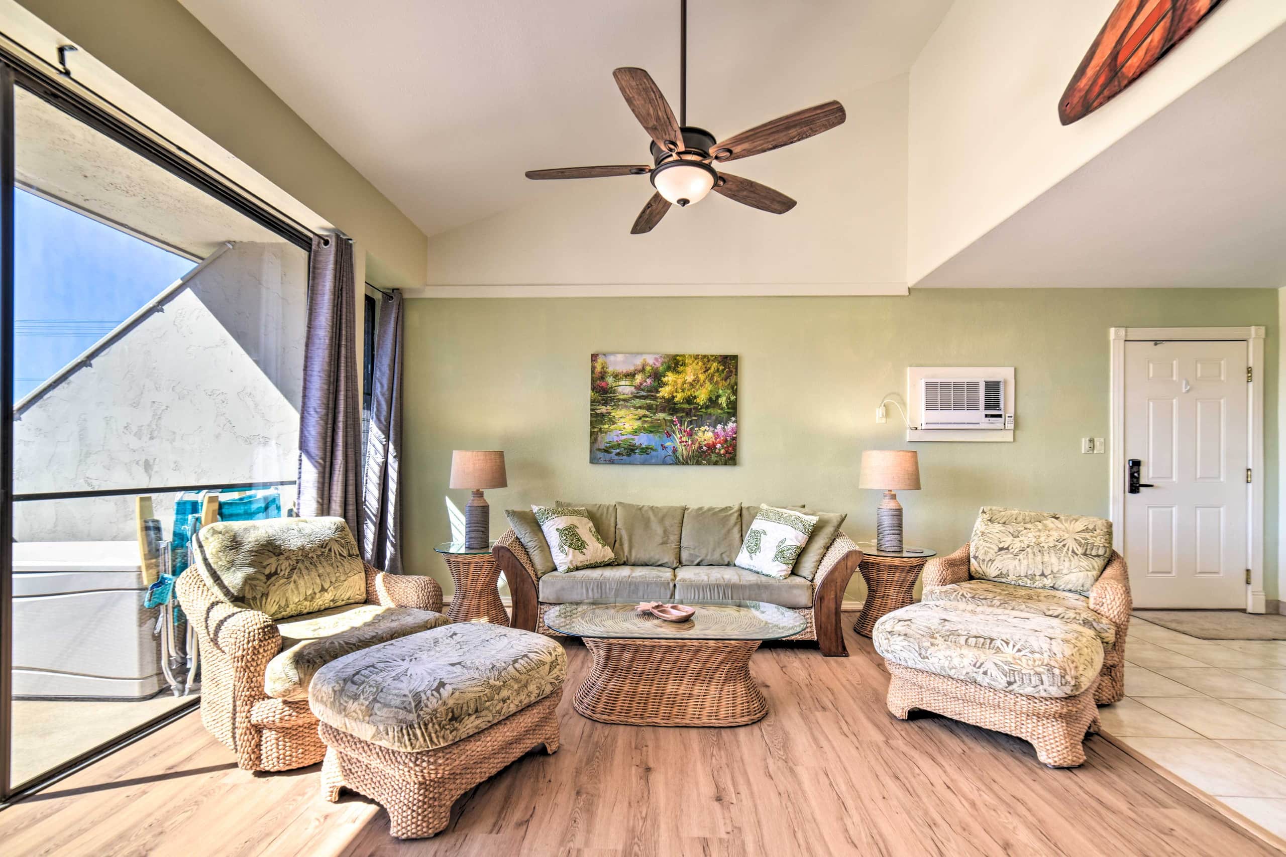 Condo in Kihei · ★4.78 · 2 bedrooms · 2 beds · 1 shared bath - Image 4