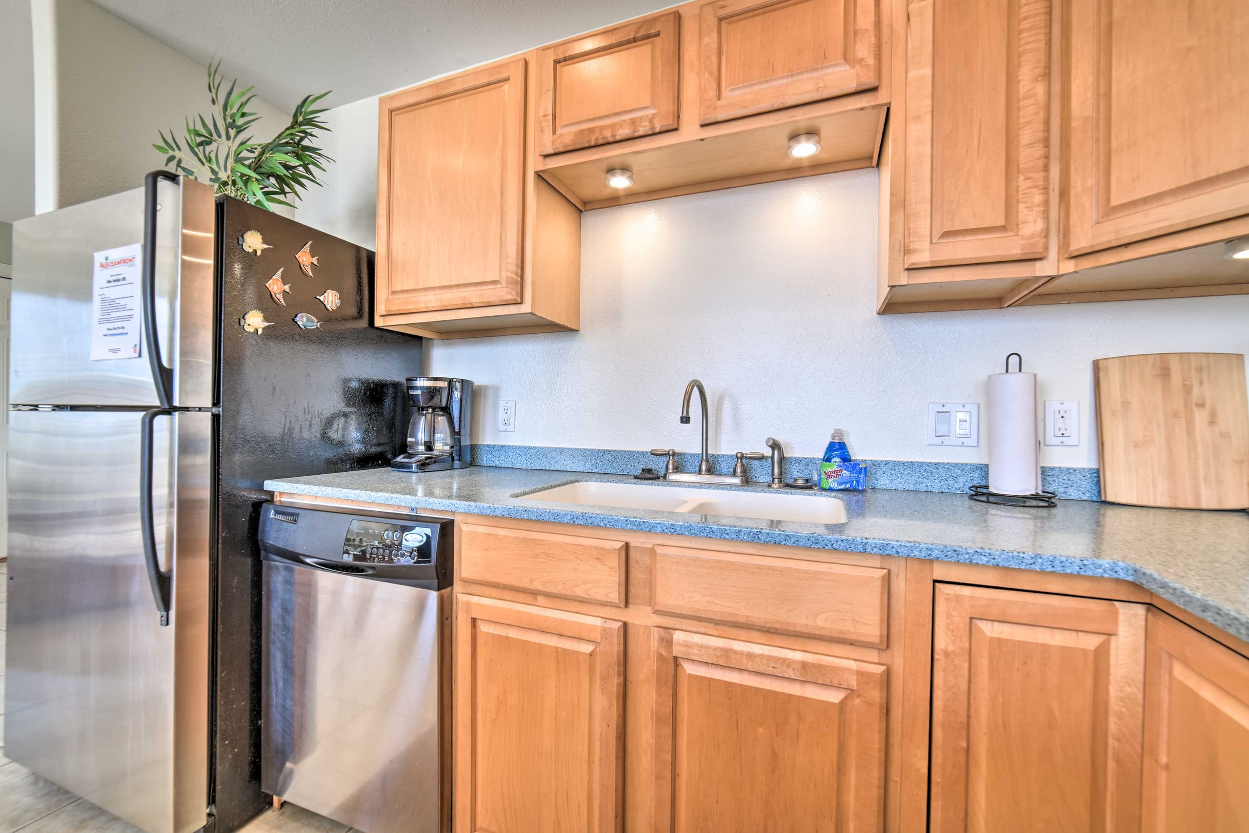 Condo in Kihei · ★4.78 · 2 bedrooms · 2 beds · 1 shared bath - Image 15