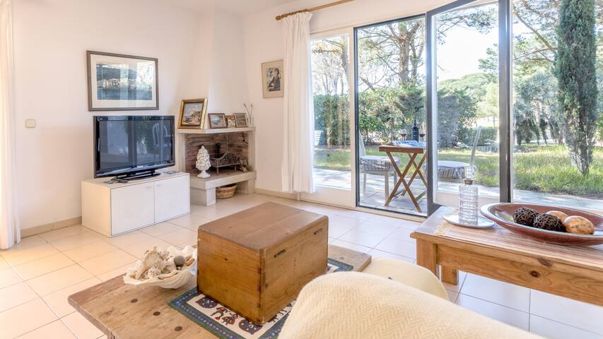 Homer 2 – – attached house with private garden-Lla gallery image 5