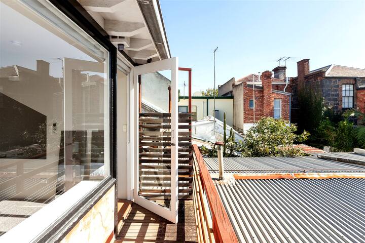 Little Charles gallery image 4