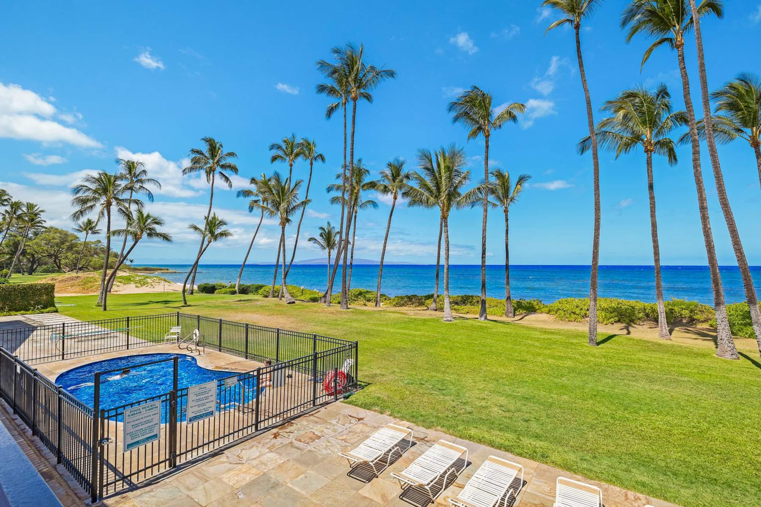Condo in Kihei · ★4.98 · 1 bedroom · 2 beds · 1 bath - Image 22