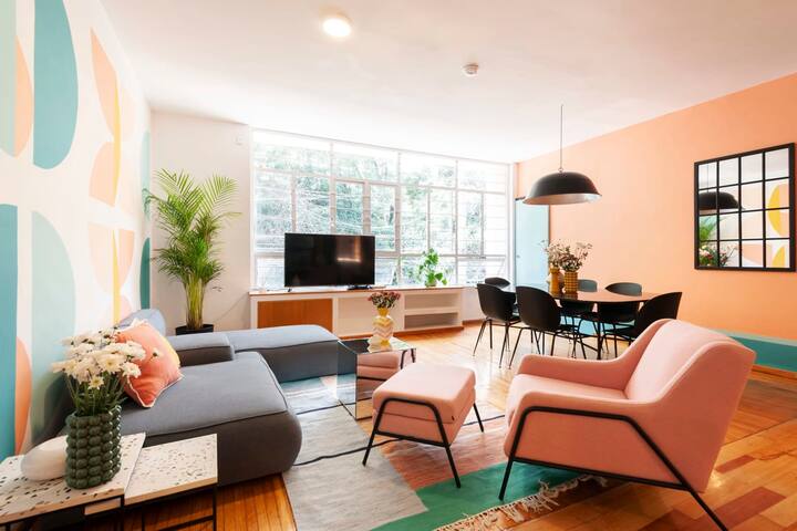 Luminous Spacious Condesa Apt Walk to Parks gallery image 2