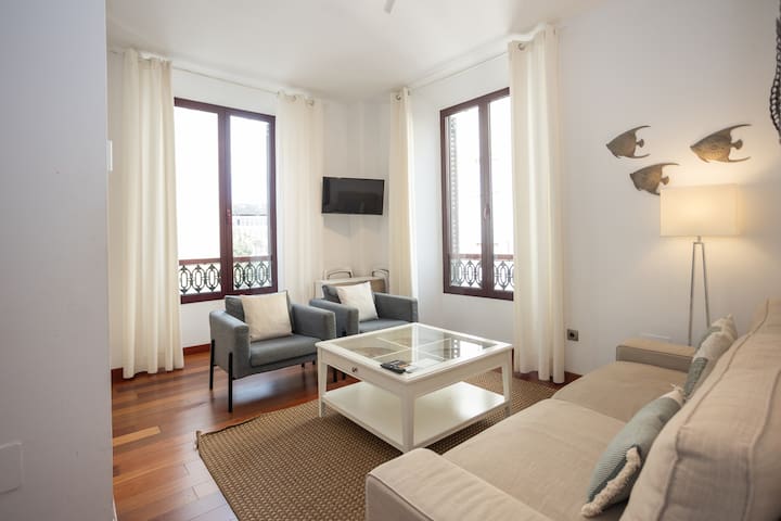 La Casa De La Alameda managed Airbnb listing 1