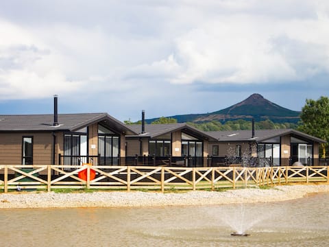 The Endeavour Lodge - UKC4061