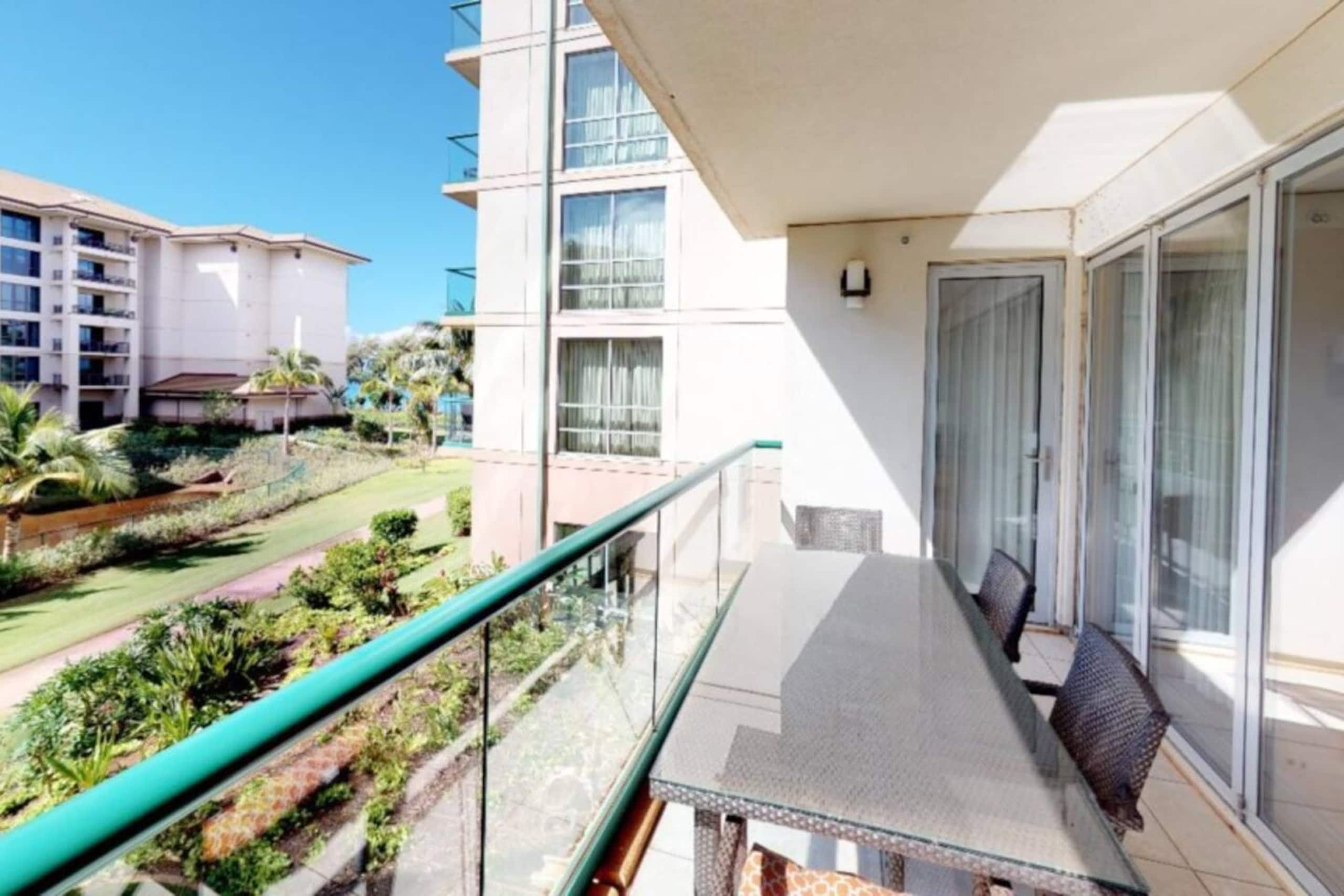 Condo in Lahaina · ★5.0 · 1 bedroom · 2 beds · 1 bath - Image 11