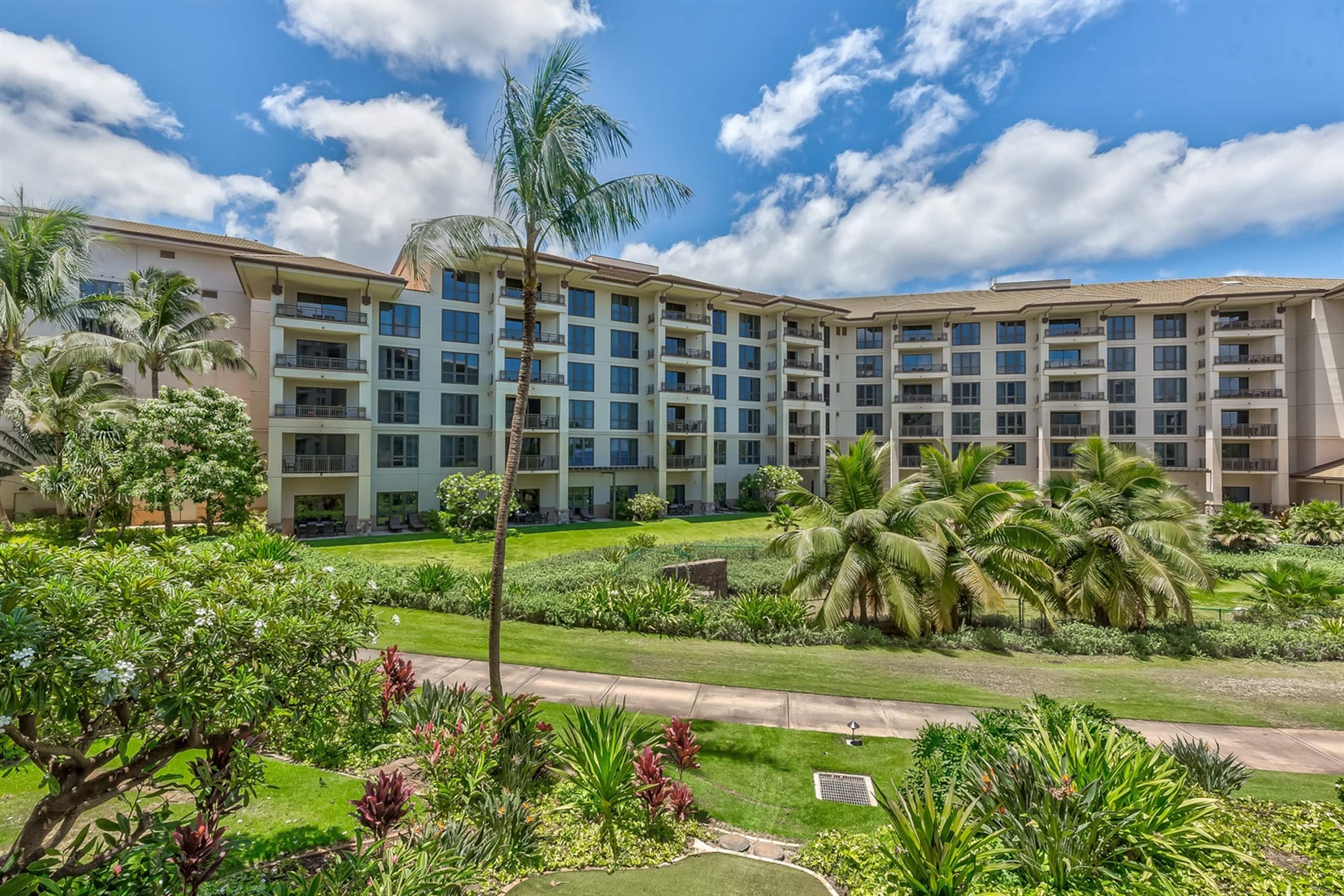 Condo in Lahaina · ★5.0 · 1 bedroom · 2 beds · 1 bath - Image 42