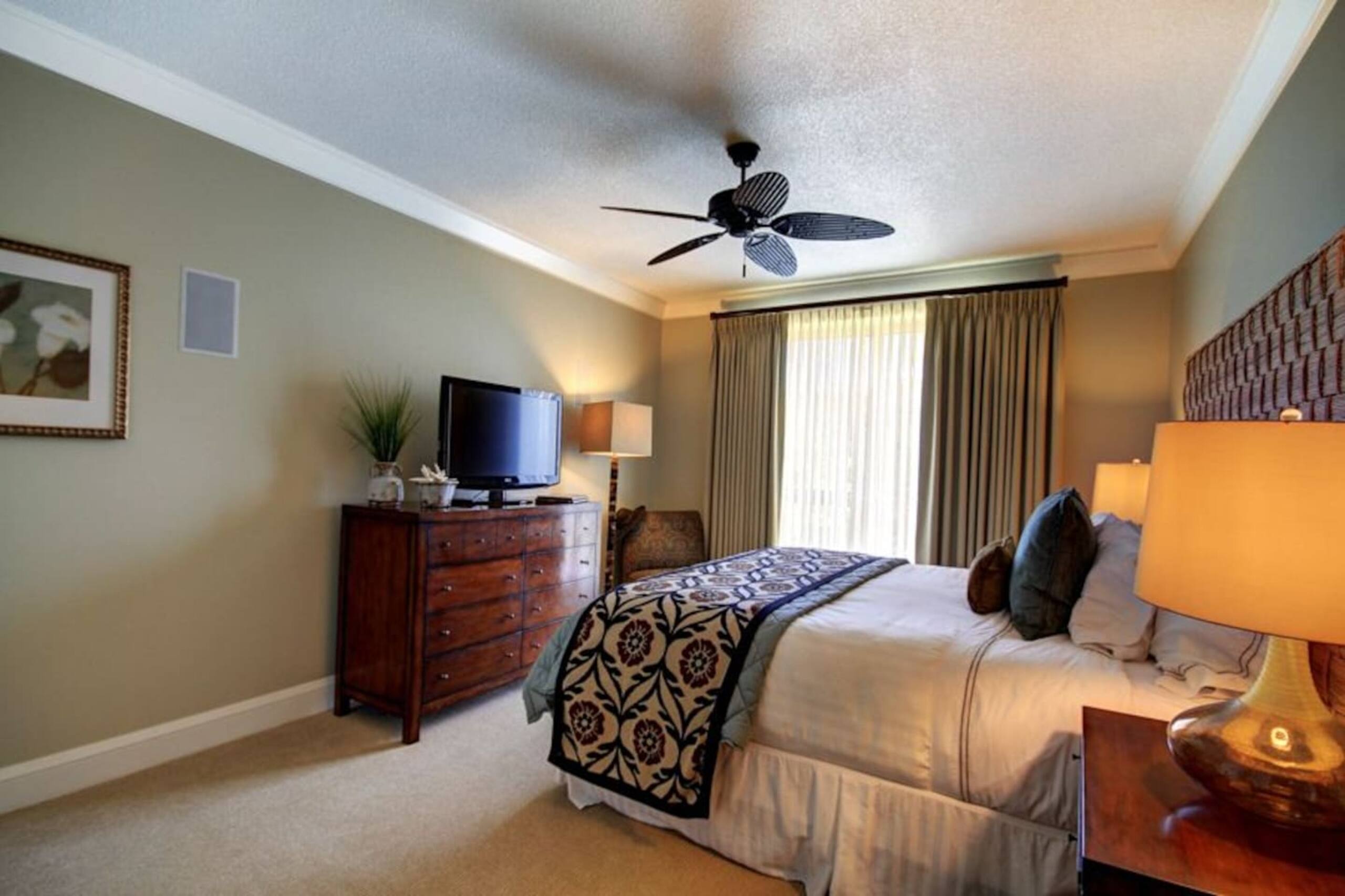 Condo in Lahaina · ★4.67 · 3 bedrooms · 4 beds · 3 baths - Image 11
