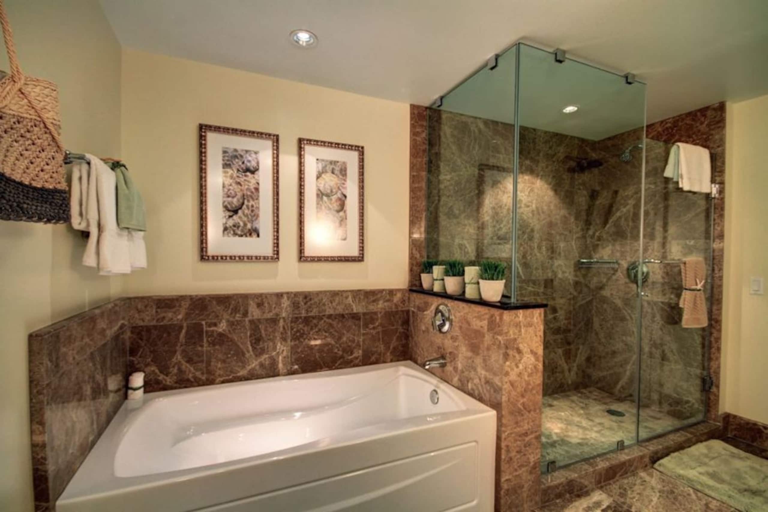 Condo in Lahaina · ★4.67 · 3 bedrooms · 4 beds · 3 baths - Image 10