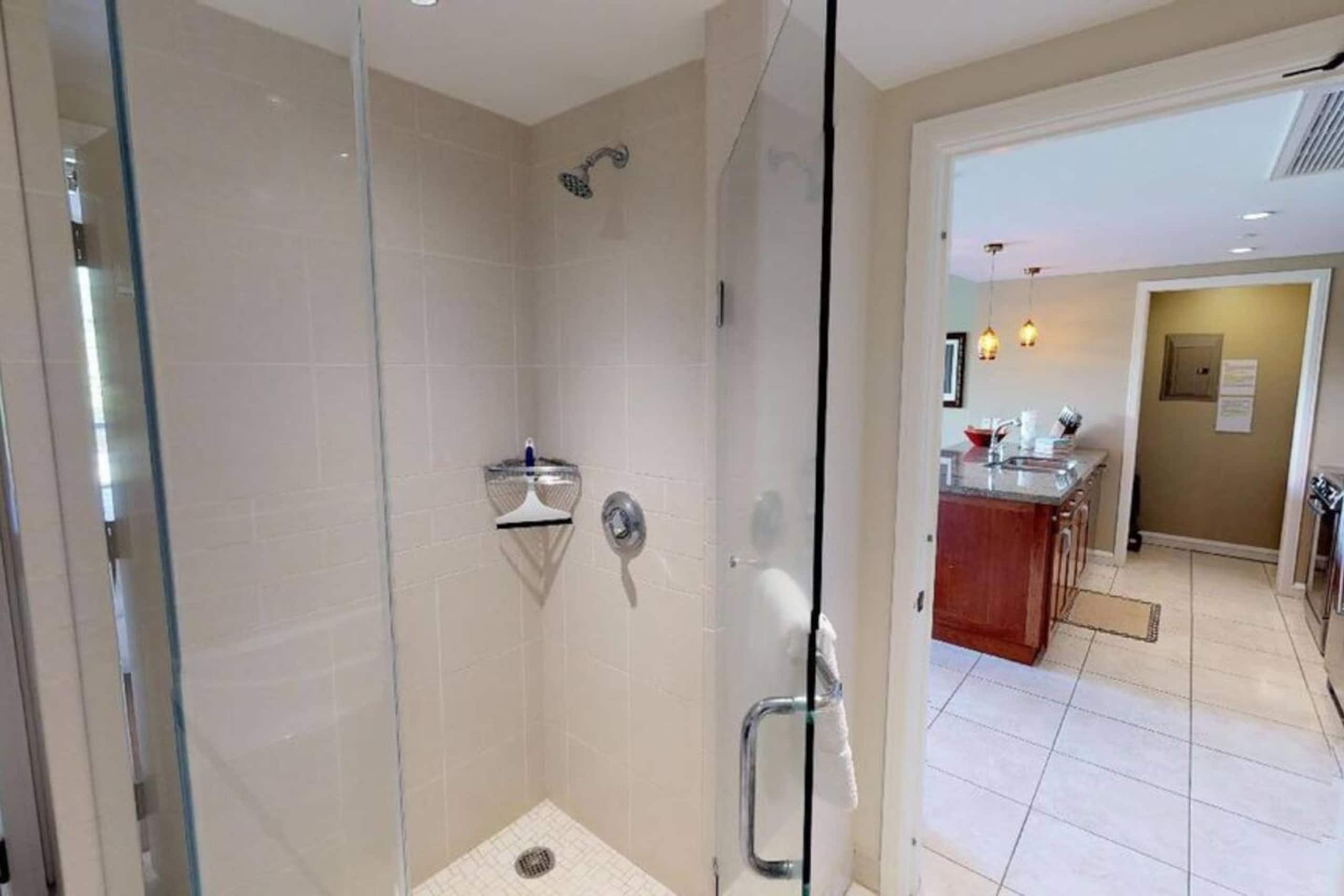 Condo in Lahaina · ★4.79 · 1 bedroom · 2 beds · 1 bath - Image 33