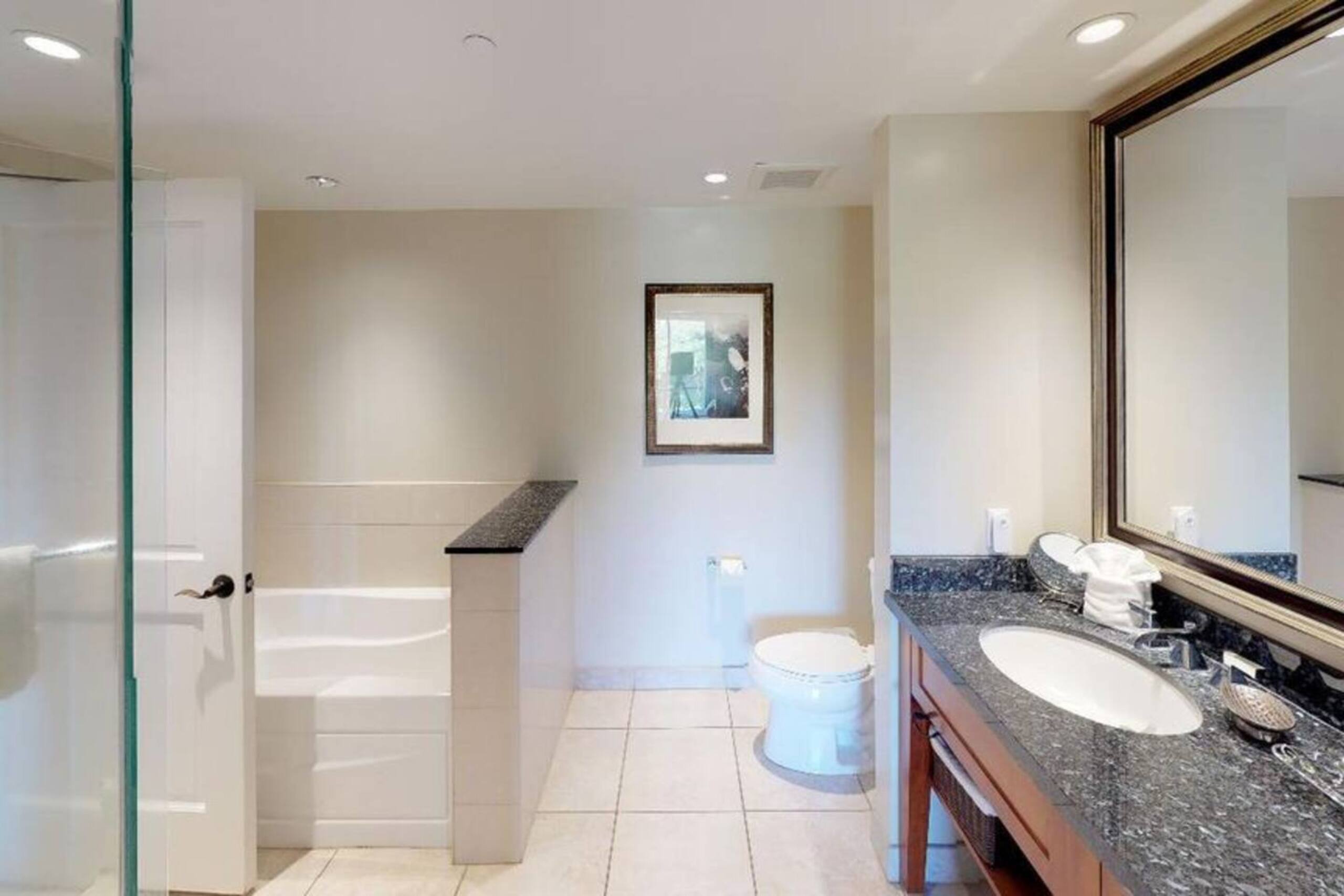 Condo in Lahaina · ★4.79 · 1 bedroom · 2 beds · 1 bath - Image 36