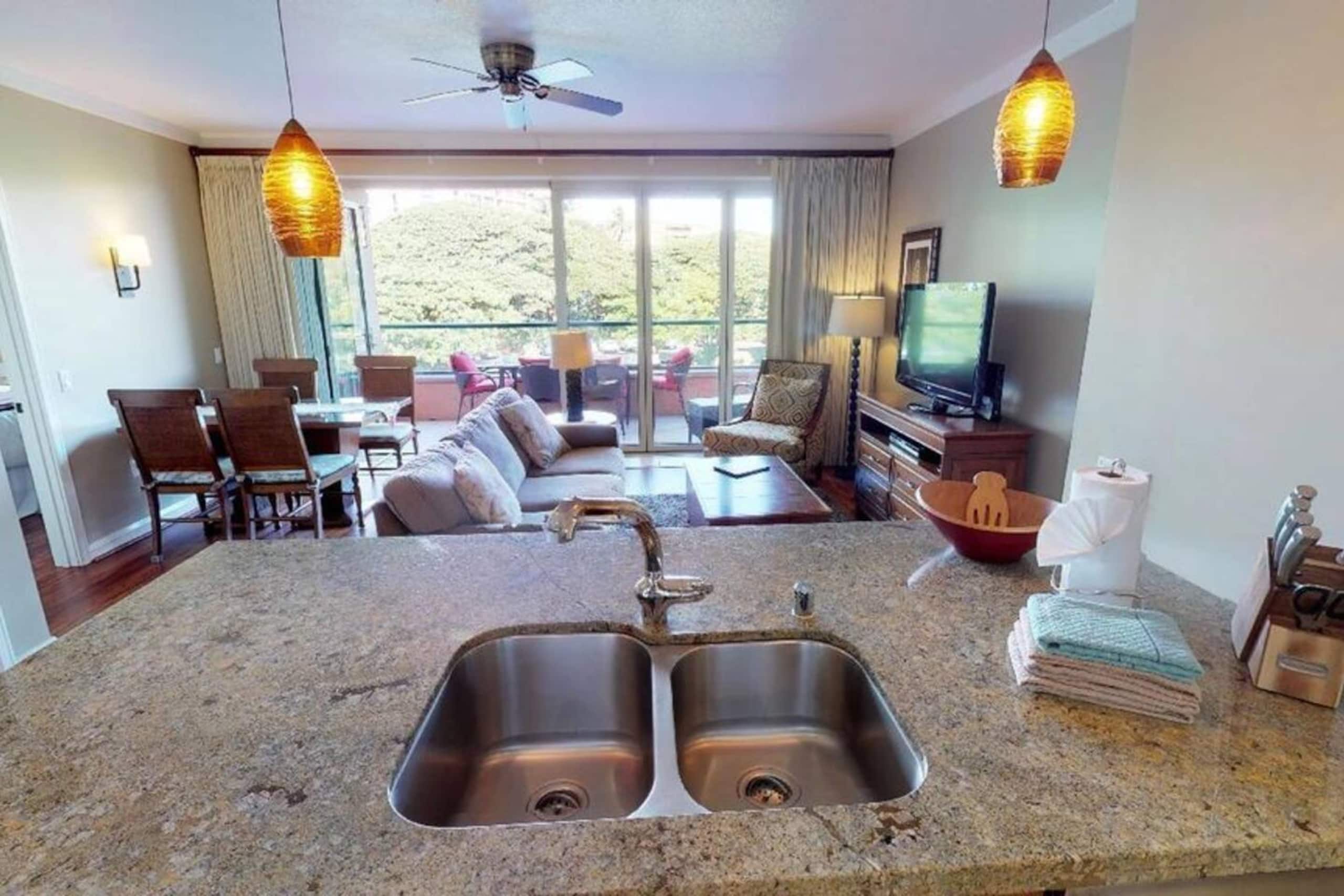 Condo in Lahaina · ★4.79 · 1 bedroom · 2 beds · 1 bath - Image 17
