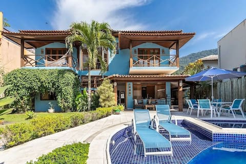 House with swimming pool, sauna, gourmet space and 4 en-suites