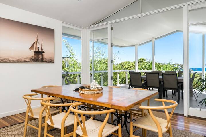 Byron bay Luxury Homes First Light gallery image 4