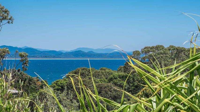 Byron bay Luxury Homes First Light gallery image 5