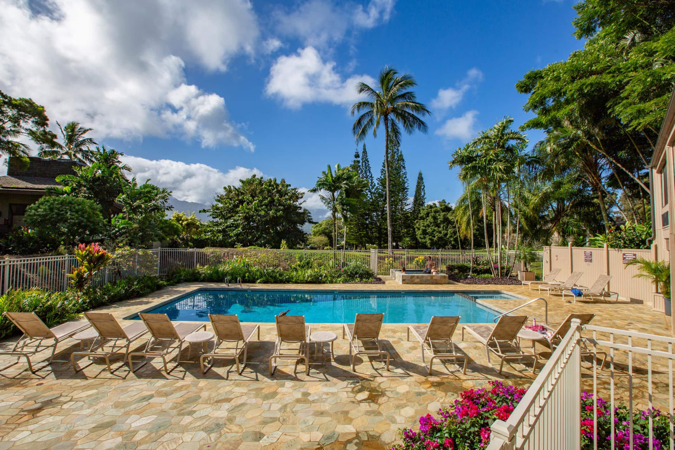 Condo in Princeville · ★4.71 · 2 bedrooms · 4 beds · 2 private baths - Image 28