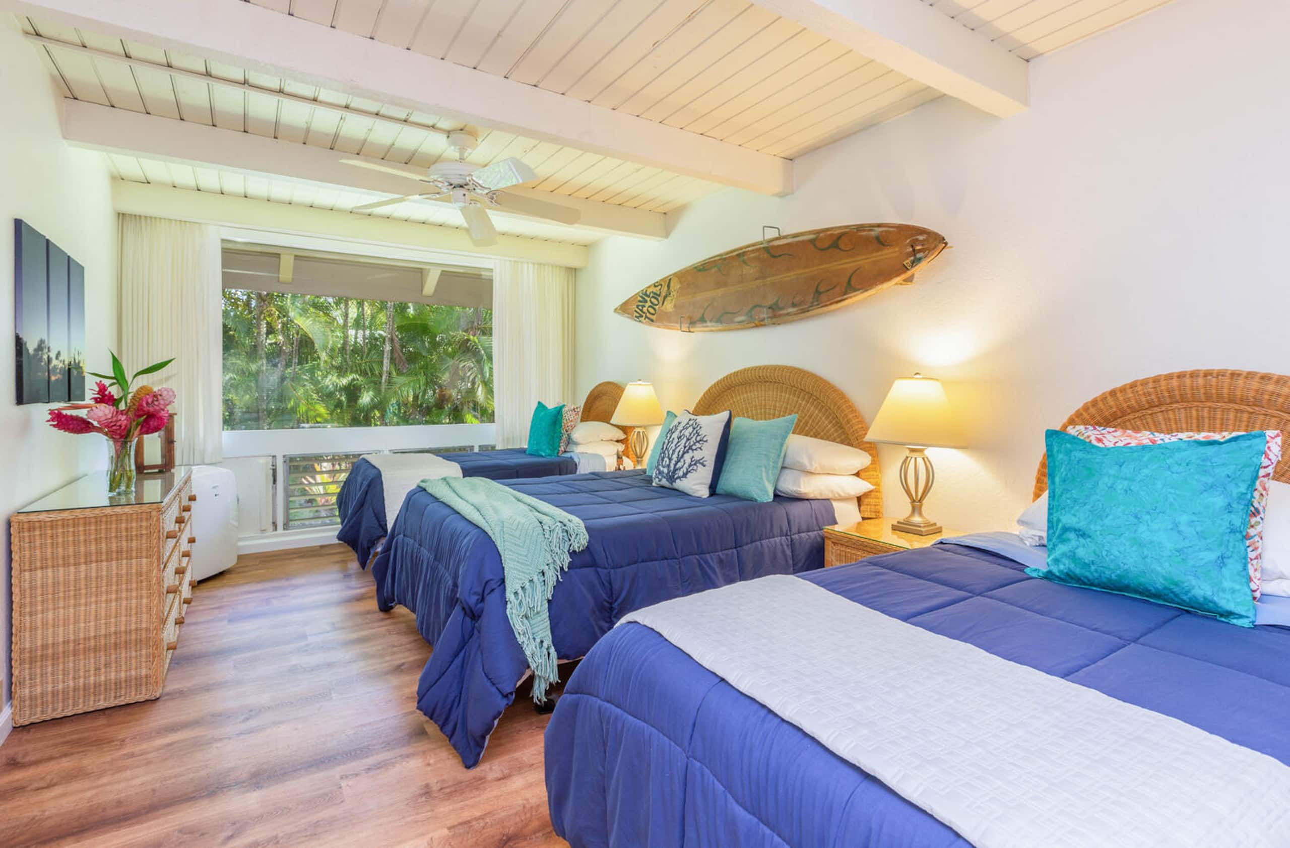 Condo in Princeville · ★4.71 · 2 bedrooms · 4 beds · 2 private baths - Image 24