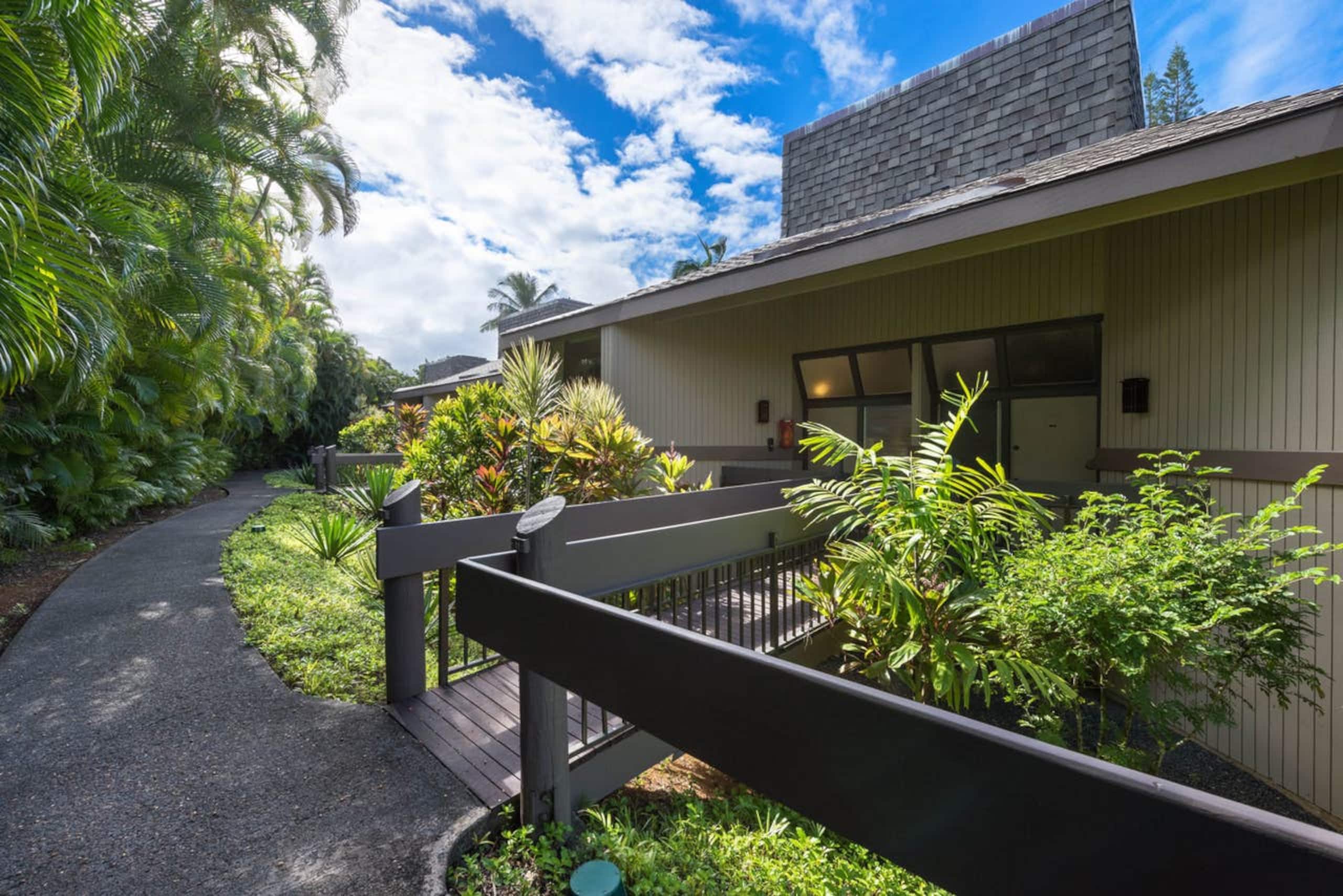 Condo in Princeville · ★4.71 · 2 bedrooms · 4 beds · 2 private baths - Image 31