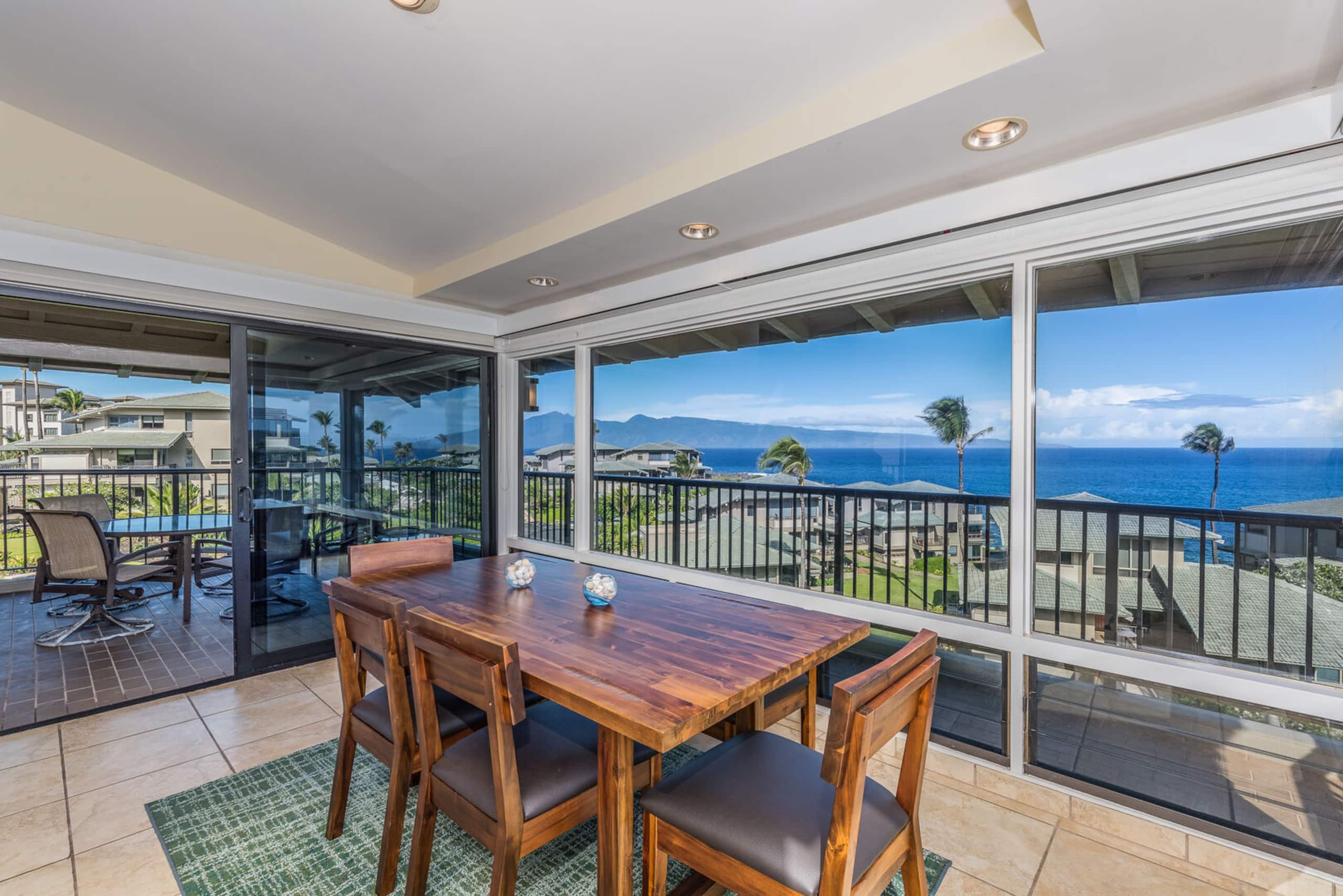 Condo in Lahaina · ★4.88 · 2 bedrooms · 3 beds · 3 baths - Image 8