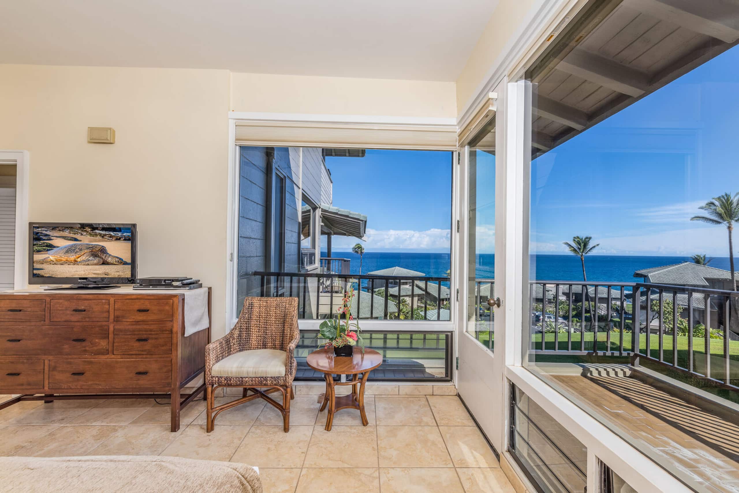Condo in Lahaina · ★4.88 · 2 bedrooms · 3 beds · 3 baths - Image 24