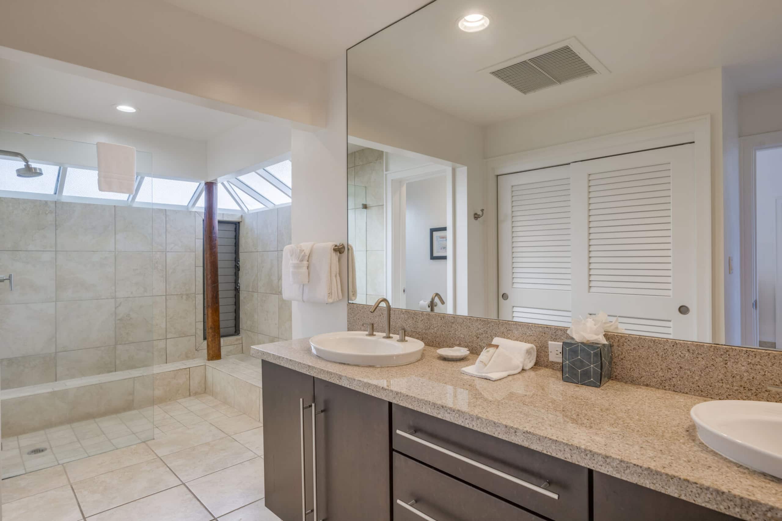Condo in Lahaina · ★4.88 · 2 bedrooms · 3 beds · 3 baths - Image 22