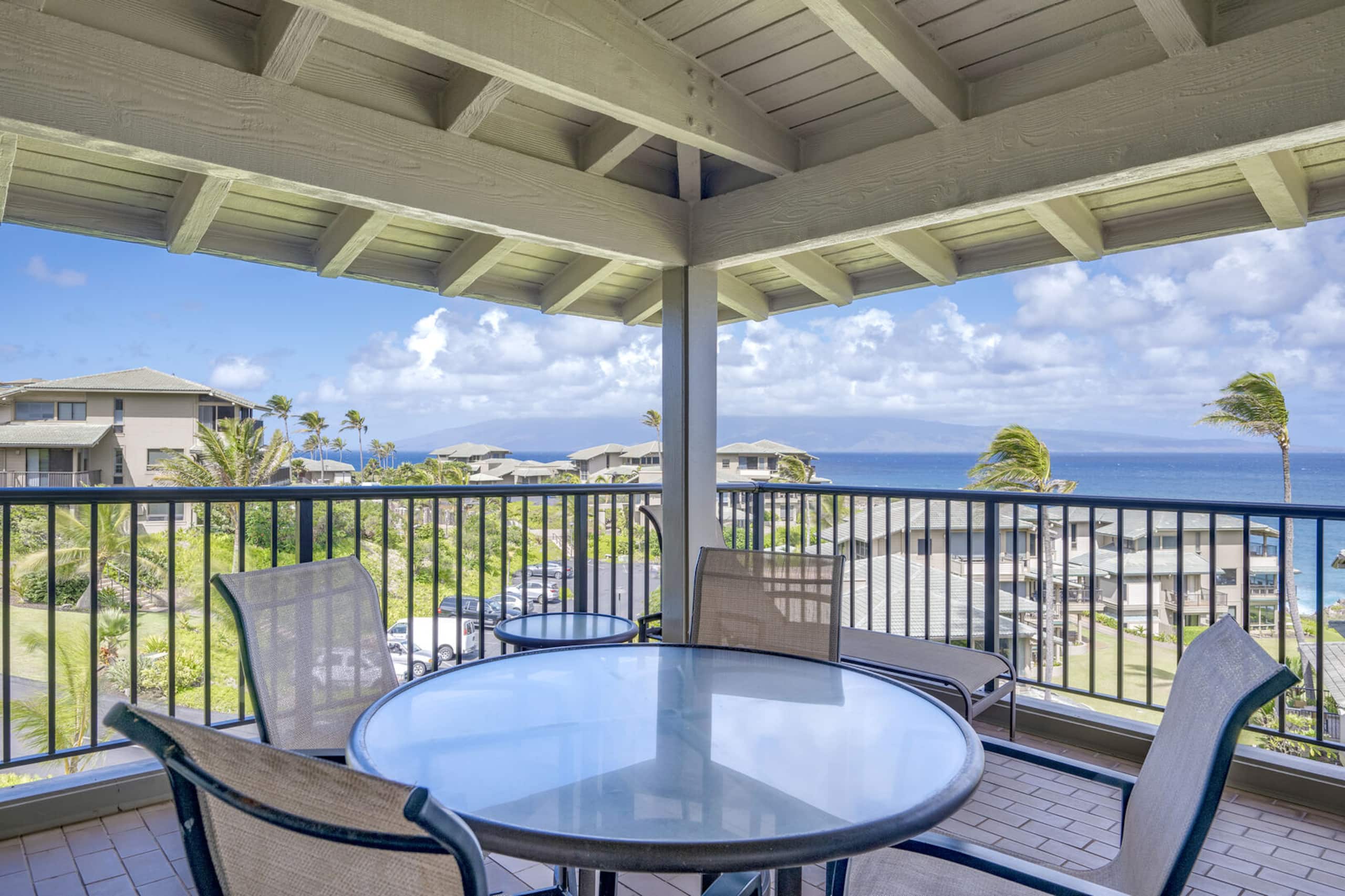 Condo in Lahaina · ★4.88 · 2 bedrooms · 3 beds · 3 baths - Image 2