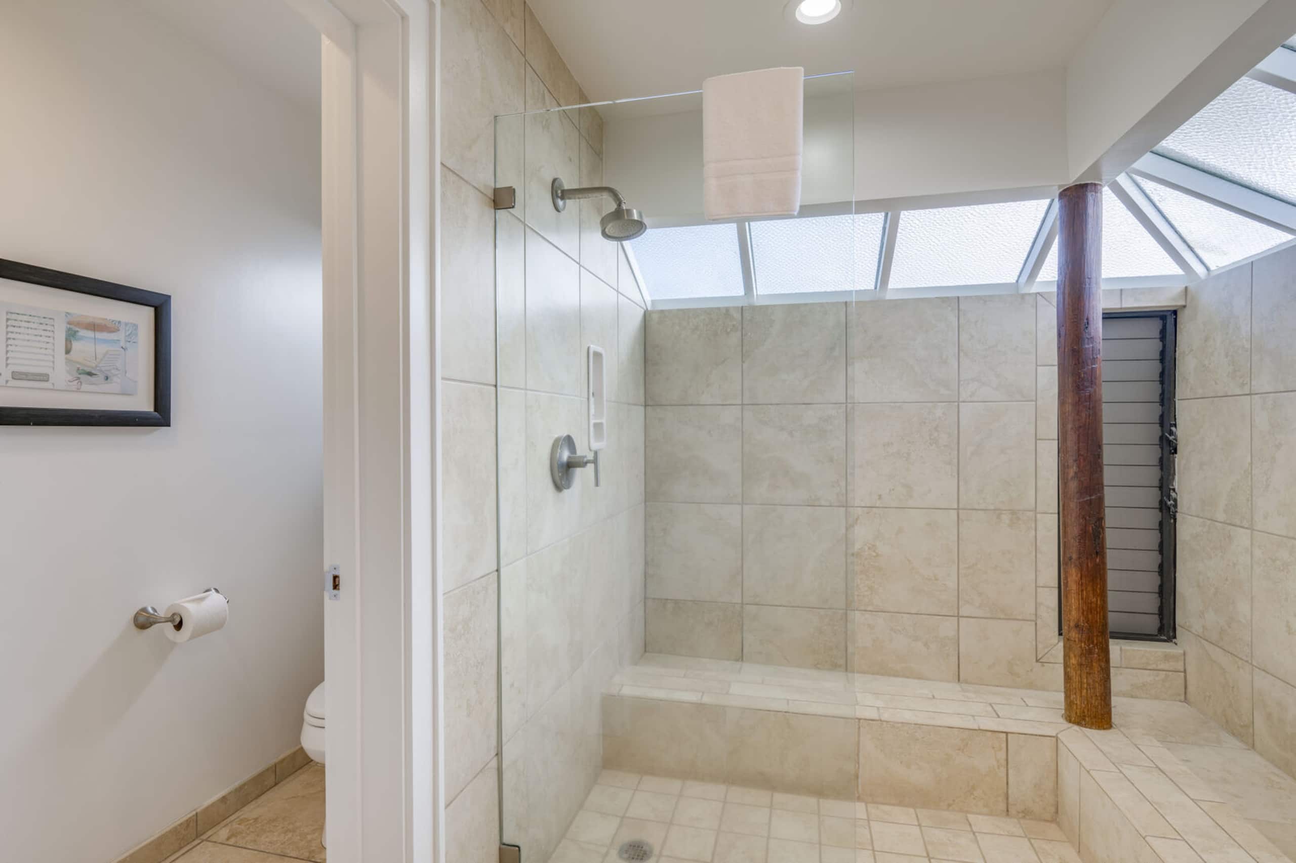 Condo in Lahaina · ★4.88 · 2 bedrooms · 3 beds · 3 baths - Image 28