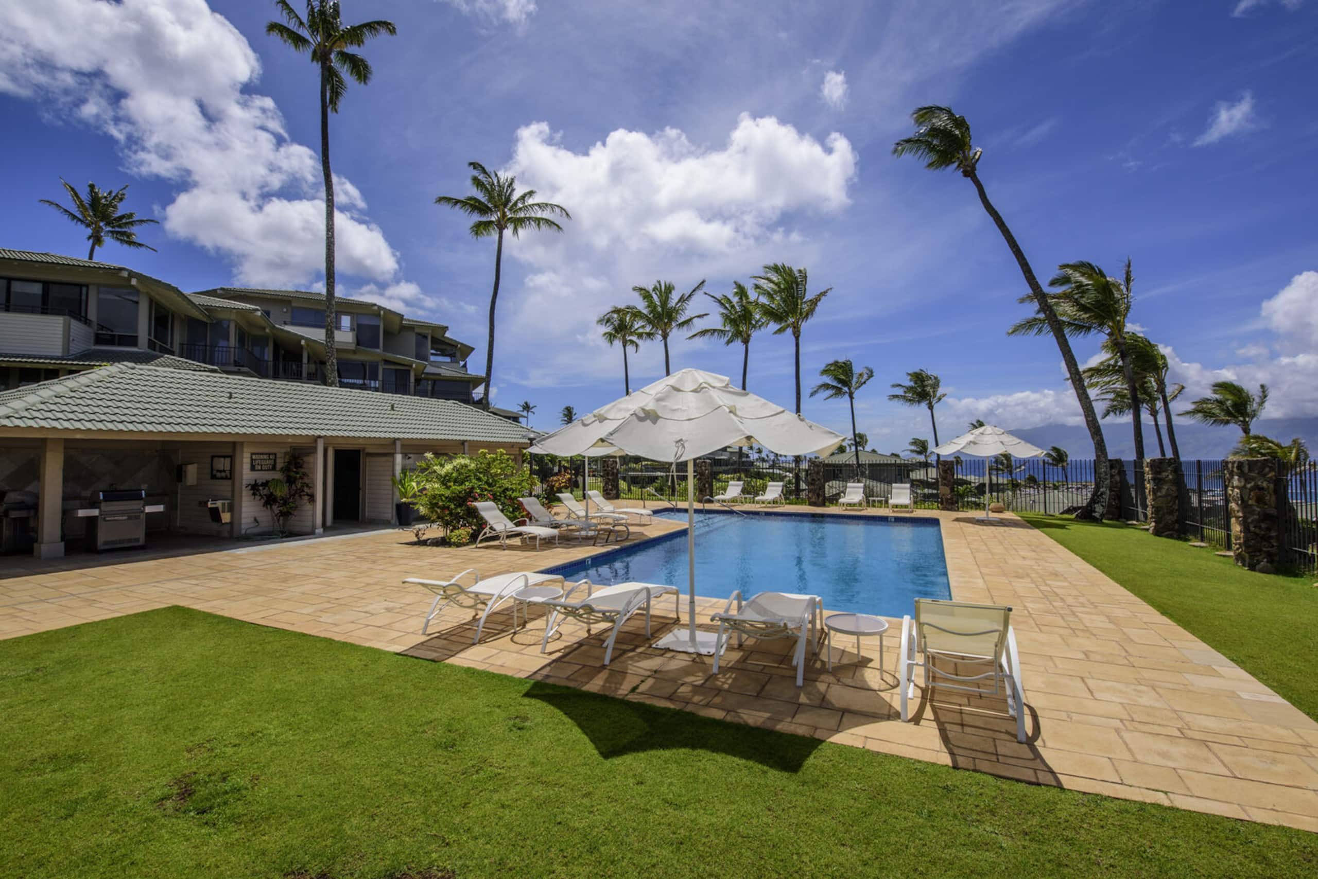 Condo in Lahaina · ★4.88 · 2 bedrooms · 3 beds · 3 baths - Image 40