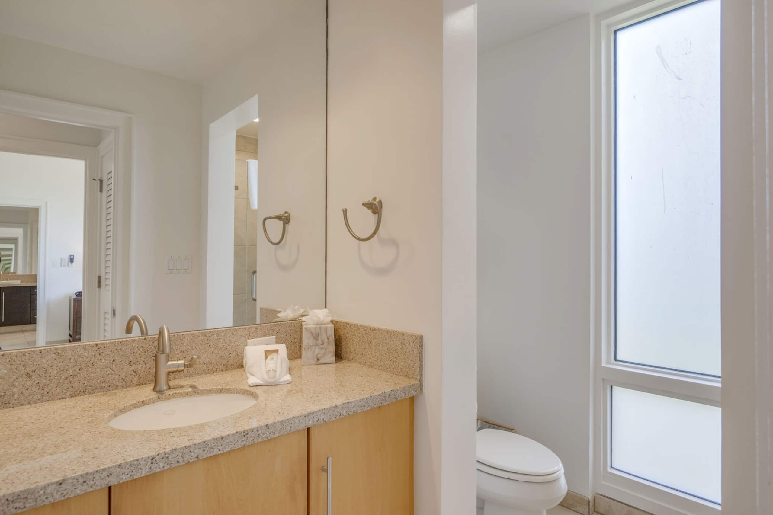 Condo in Lahaina · ★4.88 · 2 bedrooms · 3 beds · 3 baths - Image 18