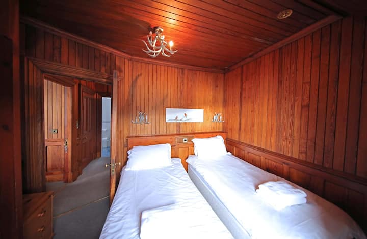 غرفة النوم 2