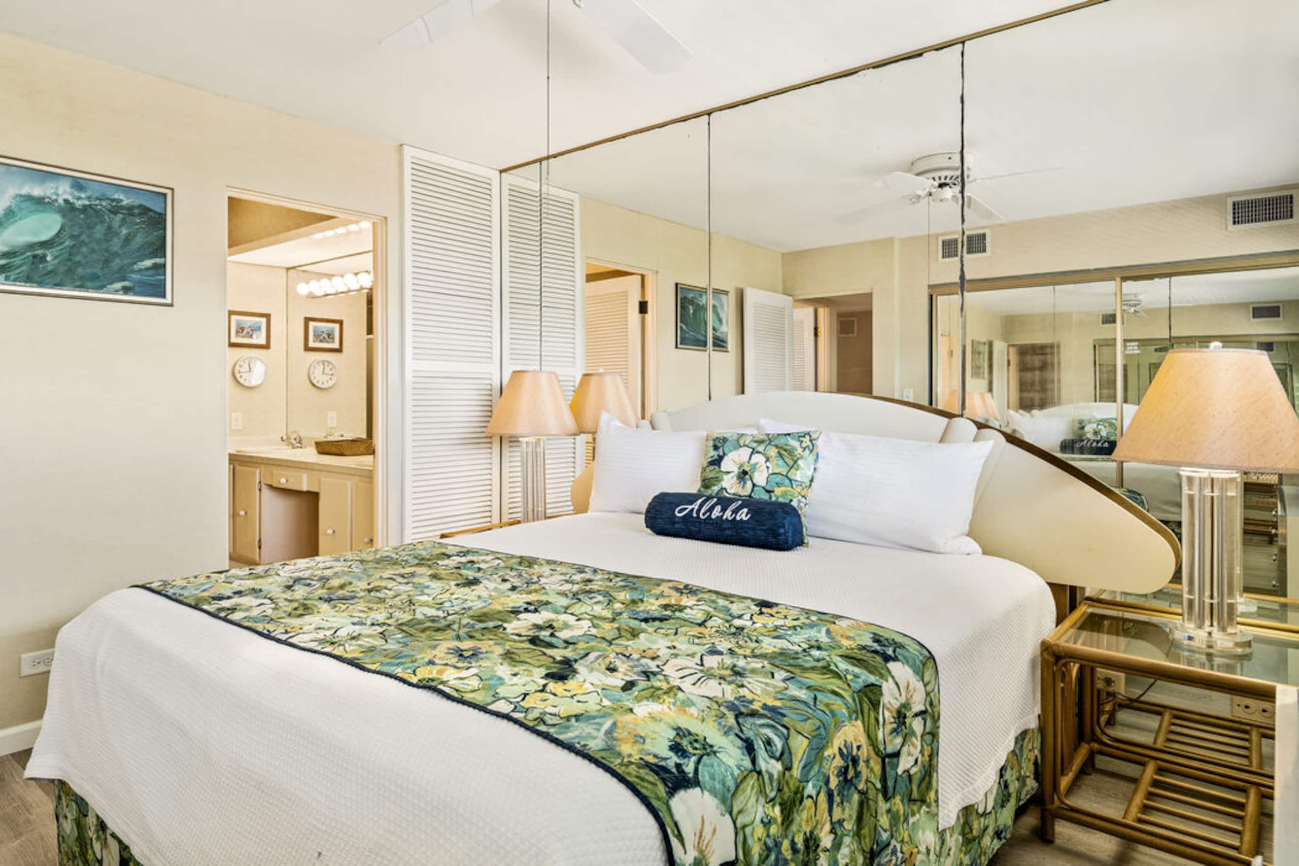Condo in Kailua-Kona · ★4.0 · 2 bedrooms · 3 beds · 2 baths - Image 18