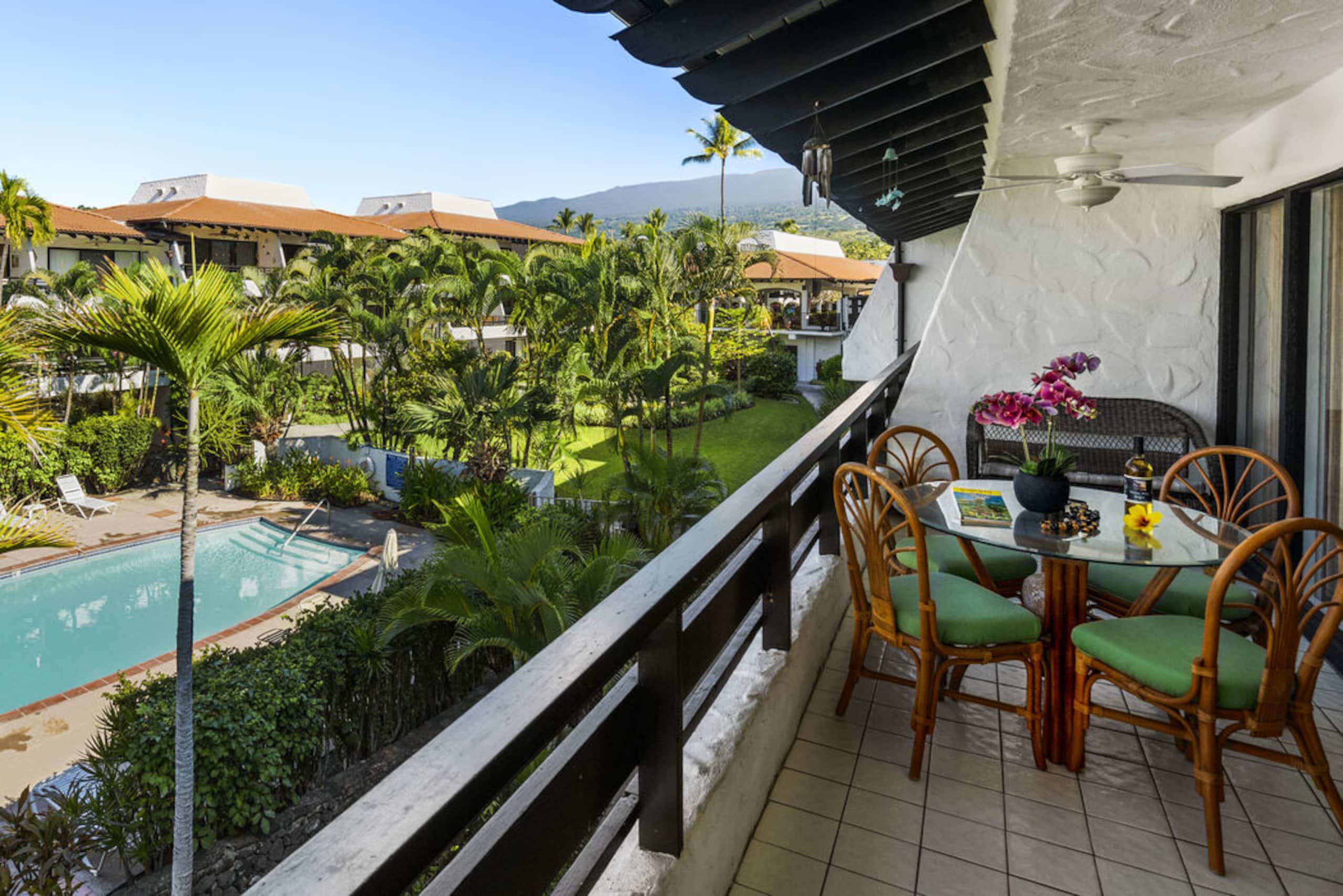 Condo in Kailua-Kona · ★4.0 · 2 bedrooms · 3 beds · 2 baths - Image 8