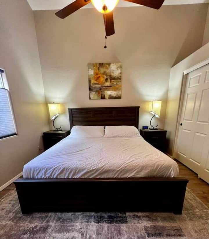 Bilik tidur dengan Katil King.