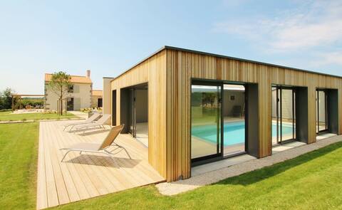 Pont Rolland Residence, heated indoor pool, sauna
