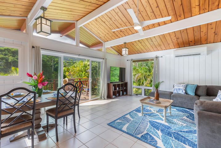 Hale Koolau, A Tropical Paradise, A/C TVNC #1017