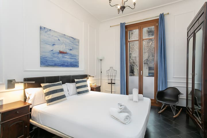 Spacious Apartment in the Heart of Eixample