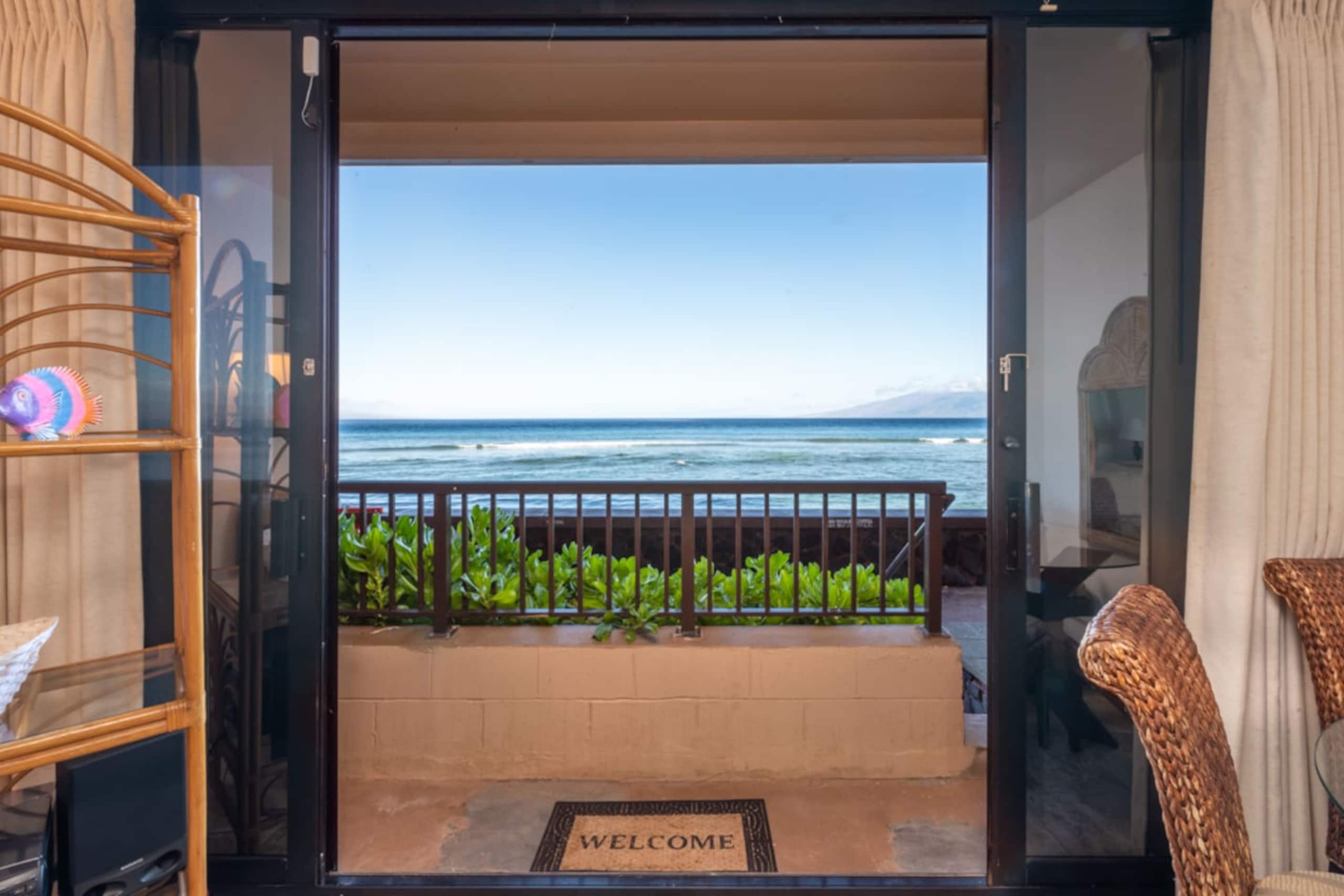 Condo in Lahaina · ★4.17 · Studio · 2 beds · 1 bath - Image 24