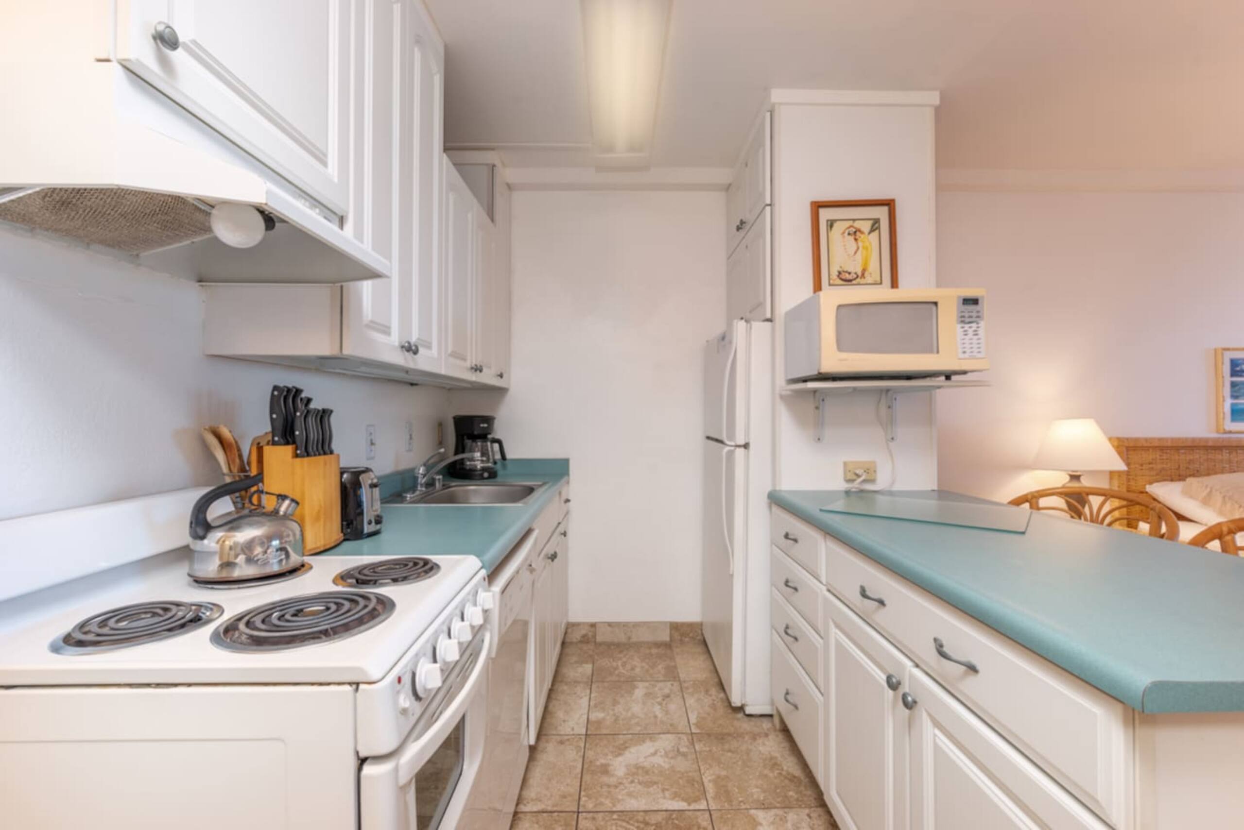 Condo in Lahaina · ★4.17 · Studio · 2 beds · 1 bath - Image 17