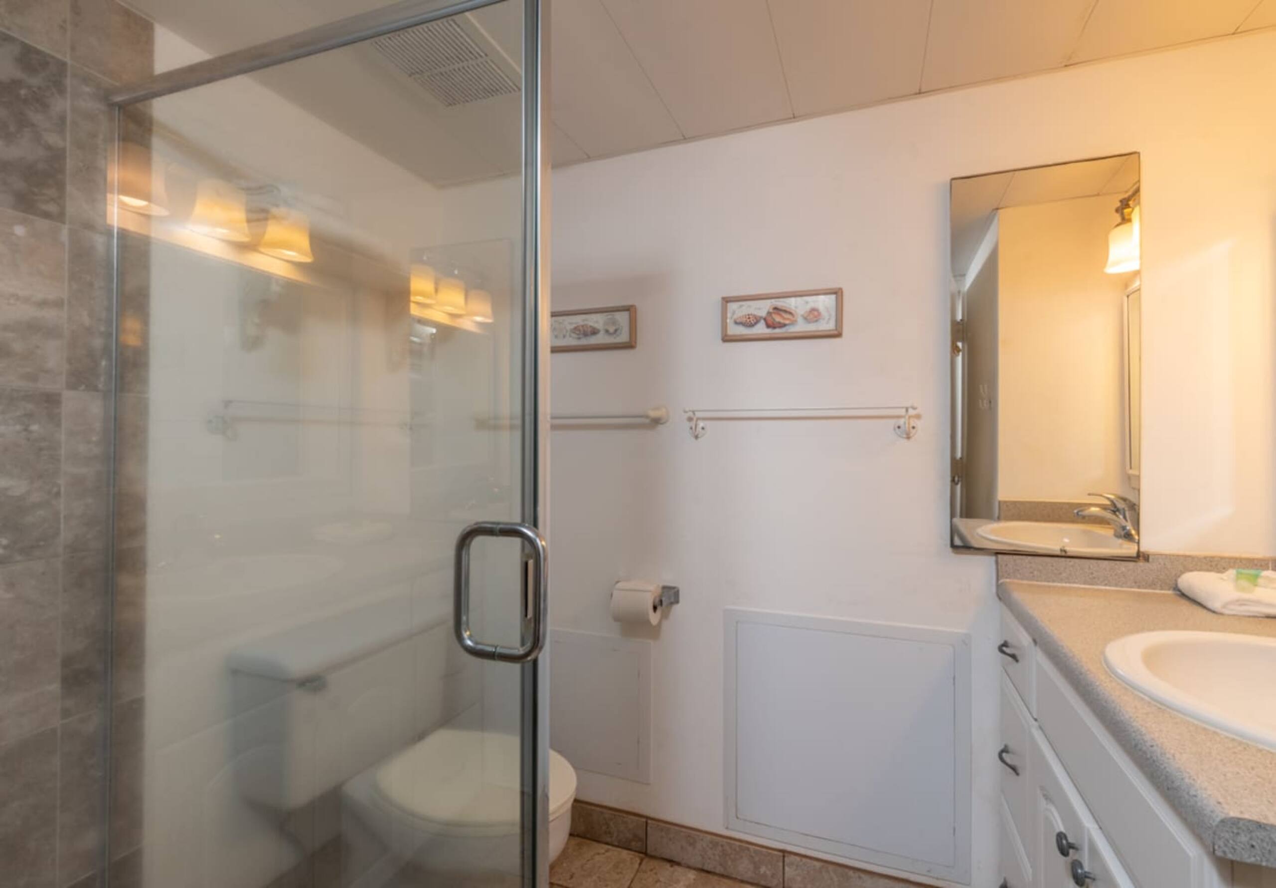 Condo in Lahaina · ★4.17 · Studio · 2 beds · 1 bath - Image 19