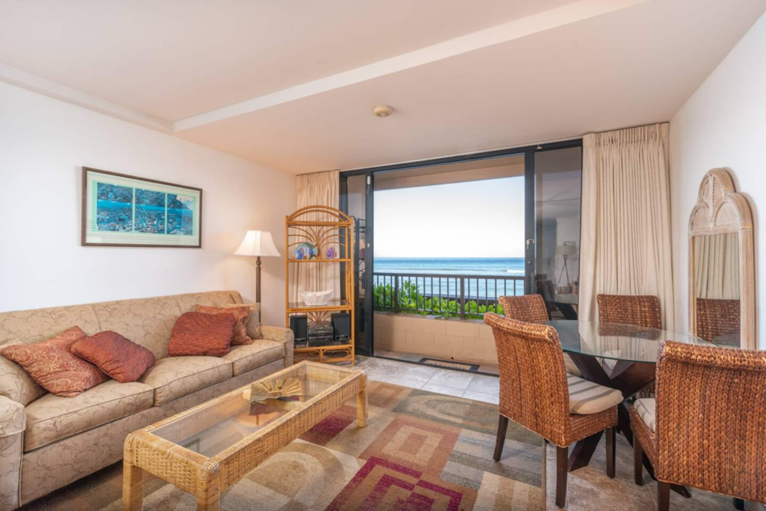 Condo in Lahaina · ★4.17 · Studio · 2 beds · 1 bath - Image 6