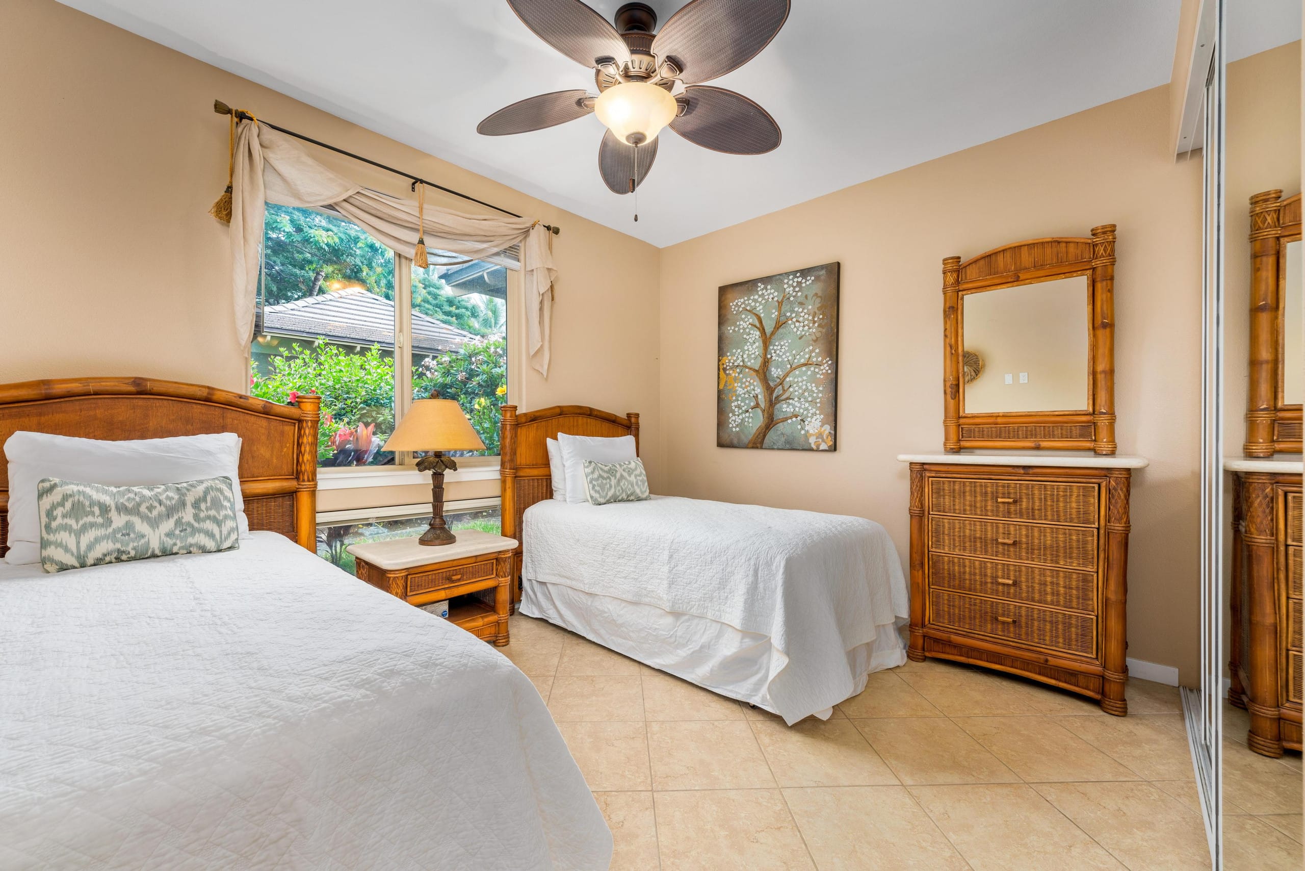Townhouse in Waimea · ★4.5 · 3 bedrooms · 5 beds · 3 shared baths - Image 11