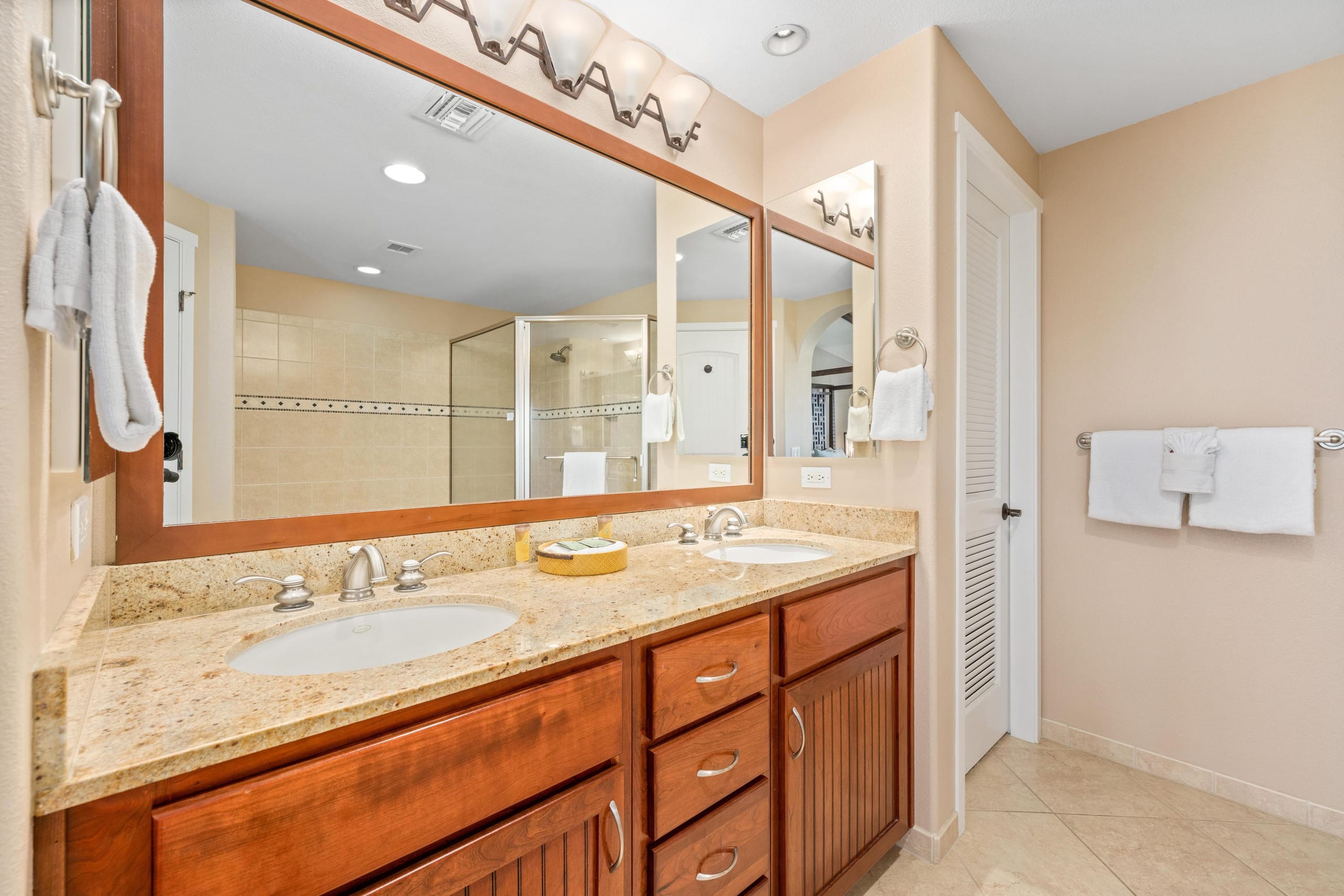 Townhouse in Waimea · ★4.5 · 3 bedrooms · 5 beds · 3 shared baths - Image 13